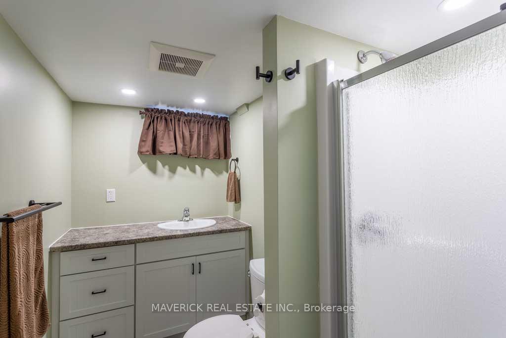 Photo 14 of 19 Coyne Street, St. Thomas — HOMEH