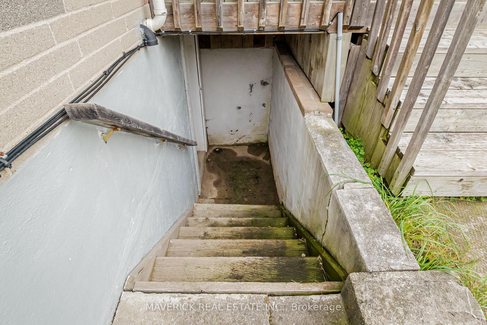 Photo 16 of 19 Coyne Street, St. Thomas — HOMEH