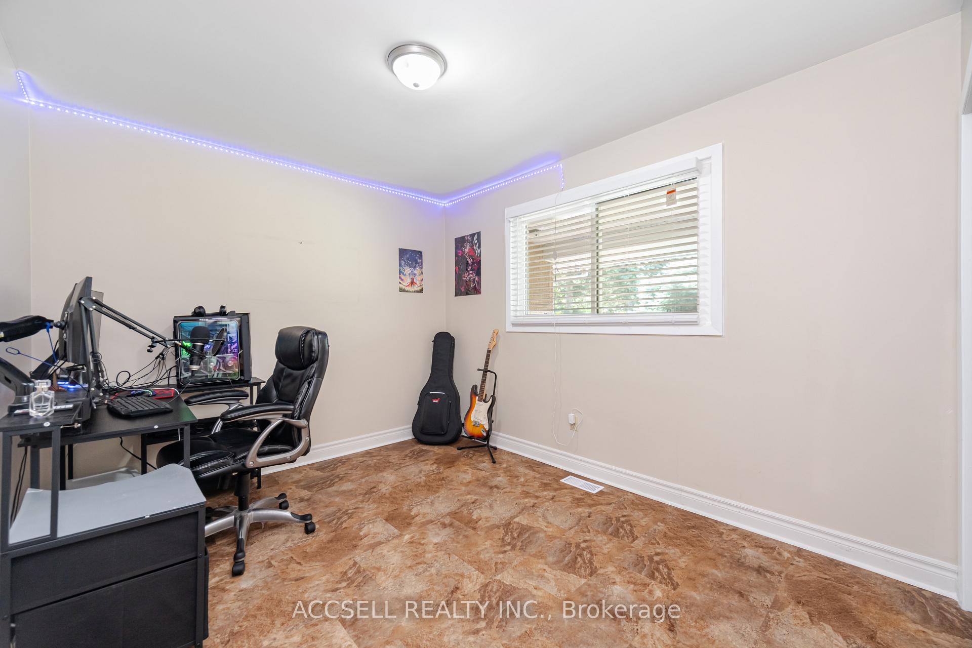 Photo 17 of 4 Tanner Circle, St. Catharines, Lakeshore — HOMEH