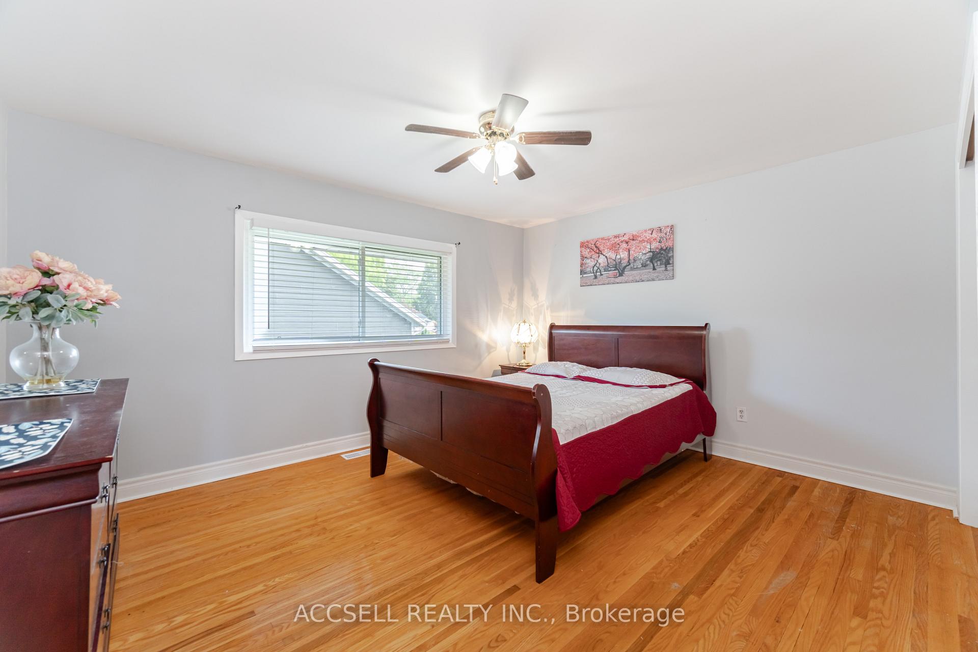 Photo 22 of 4 Tanner Circle, St. Catharines, Lakeshore — HOMEH