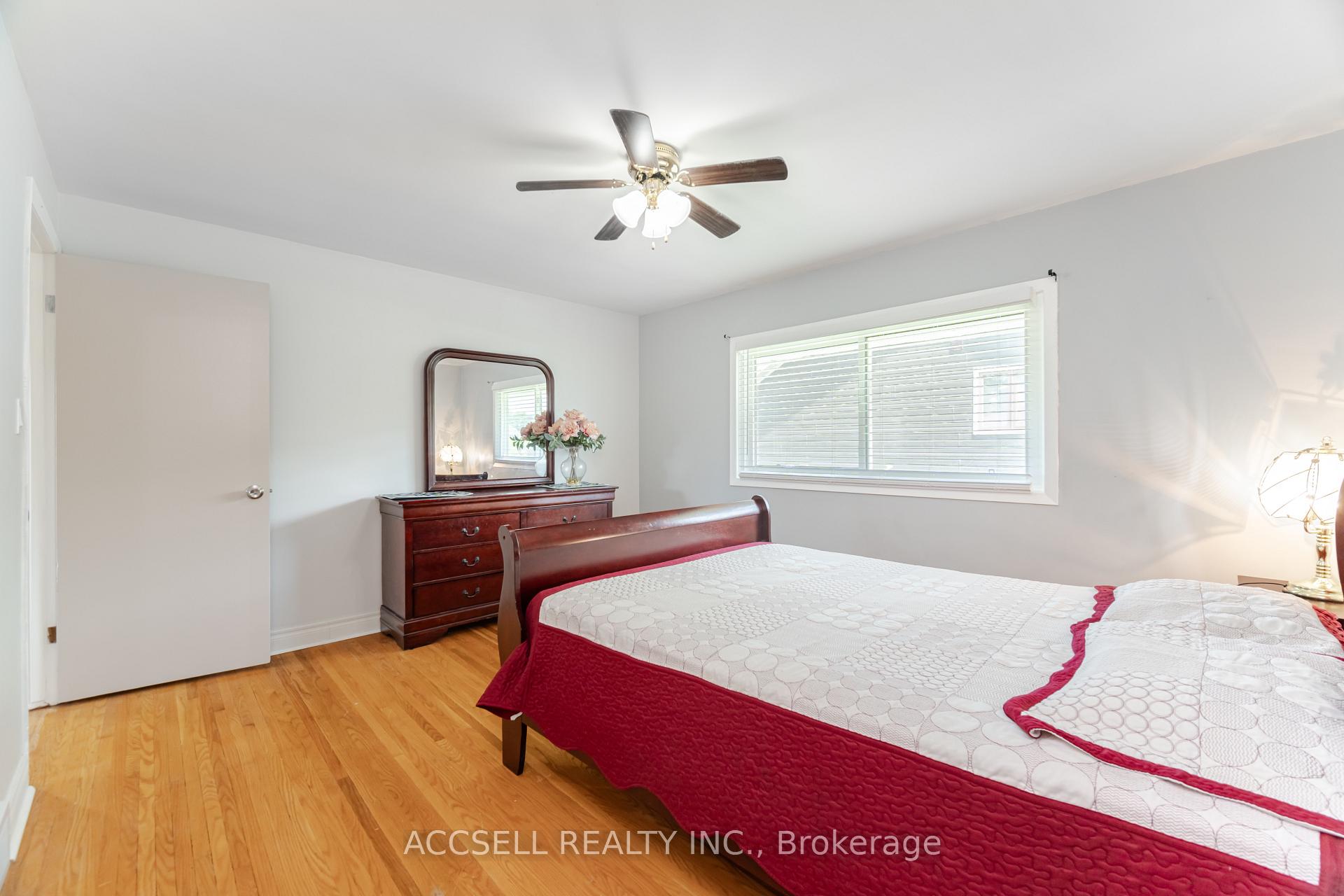 Photo 23 of 4 Tanner Circle, St. Catharines, Lakeshore — HOMEH