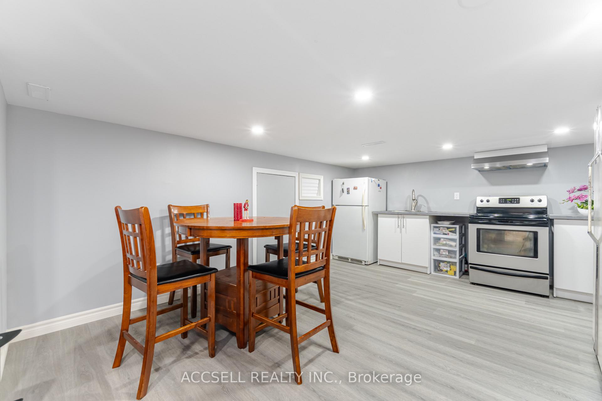 Photo 32 of 4 Tanner Circle, St. Catharines, Lakeshore — HOMEH