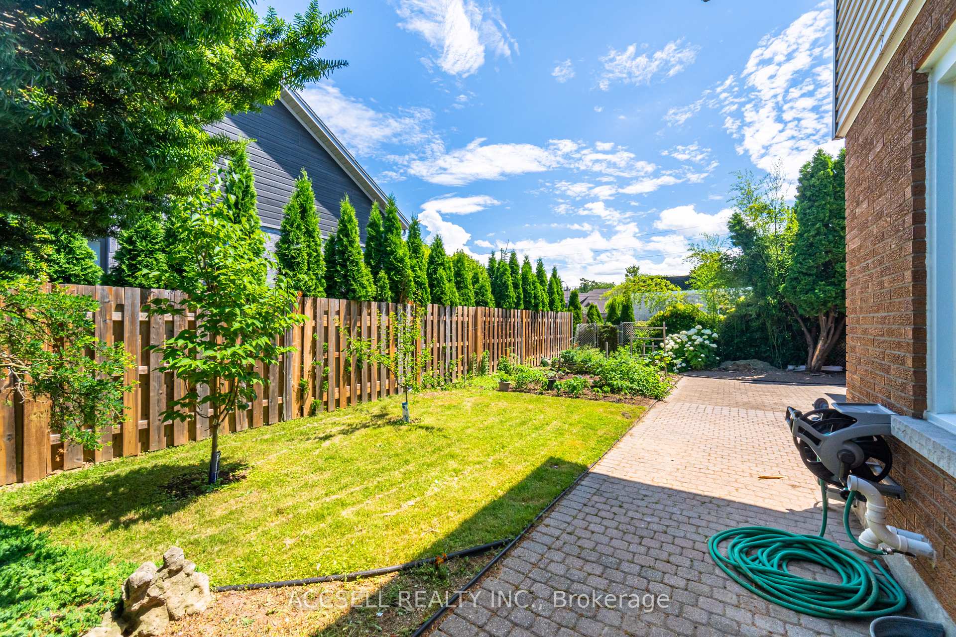 Photo 46 of 4 Tanner Circle, St. Catharines, Lakeshore — HOMEH