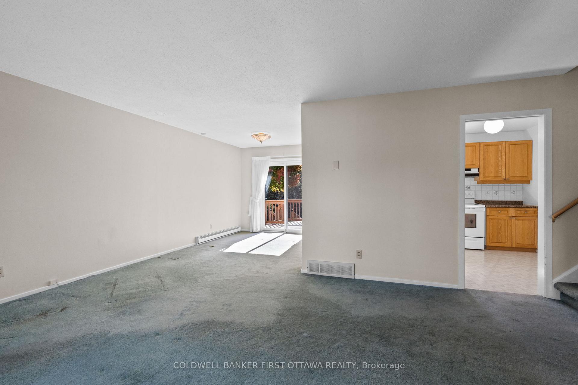 Photo 6 of 7 Middlewood Court, Ottawa, Munster — HOMEH