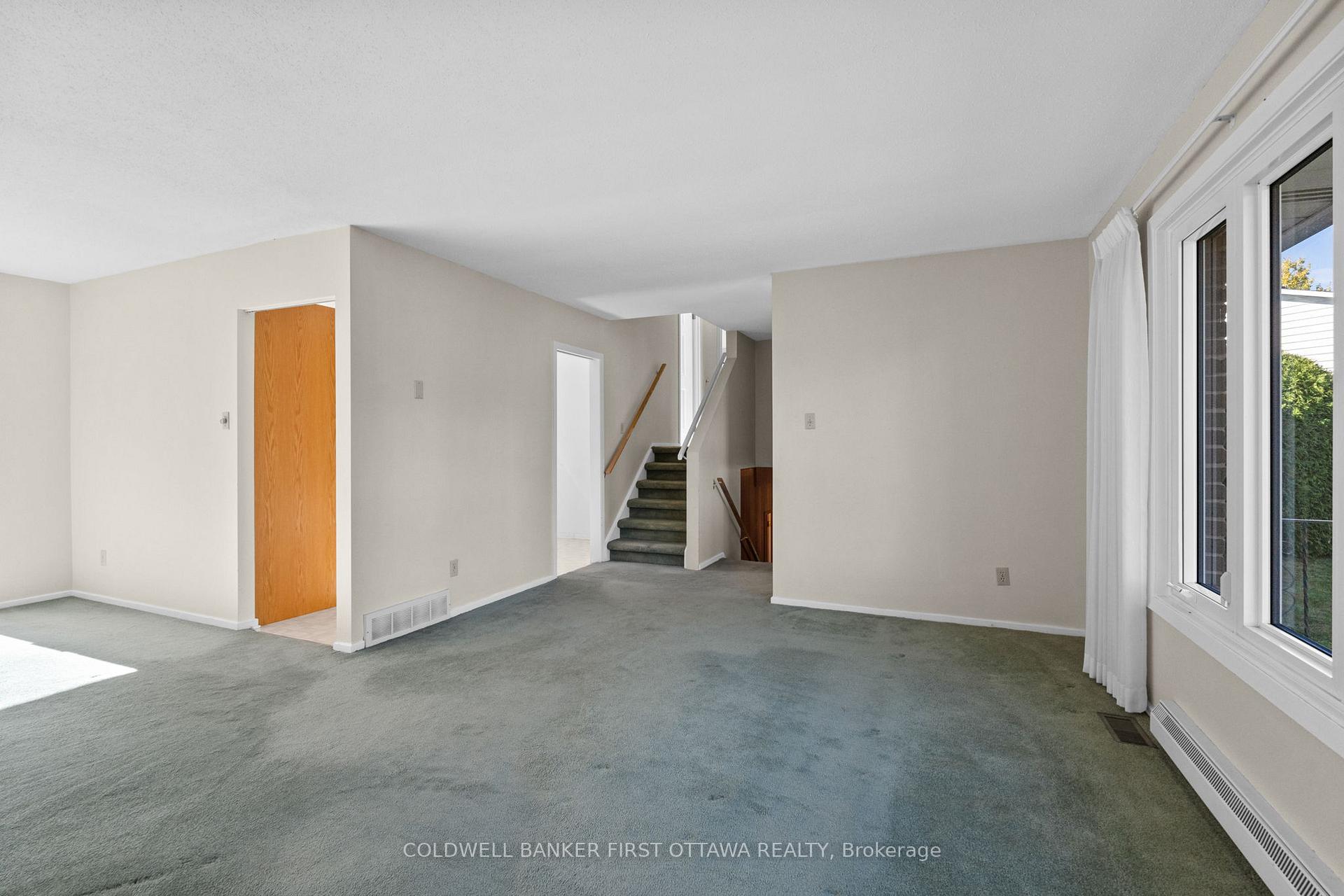Photo 8 of 7 Middlewood Court, Ottawa, Munster — HOMEH
