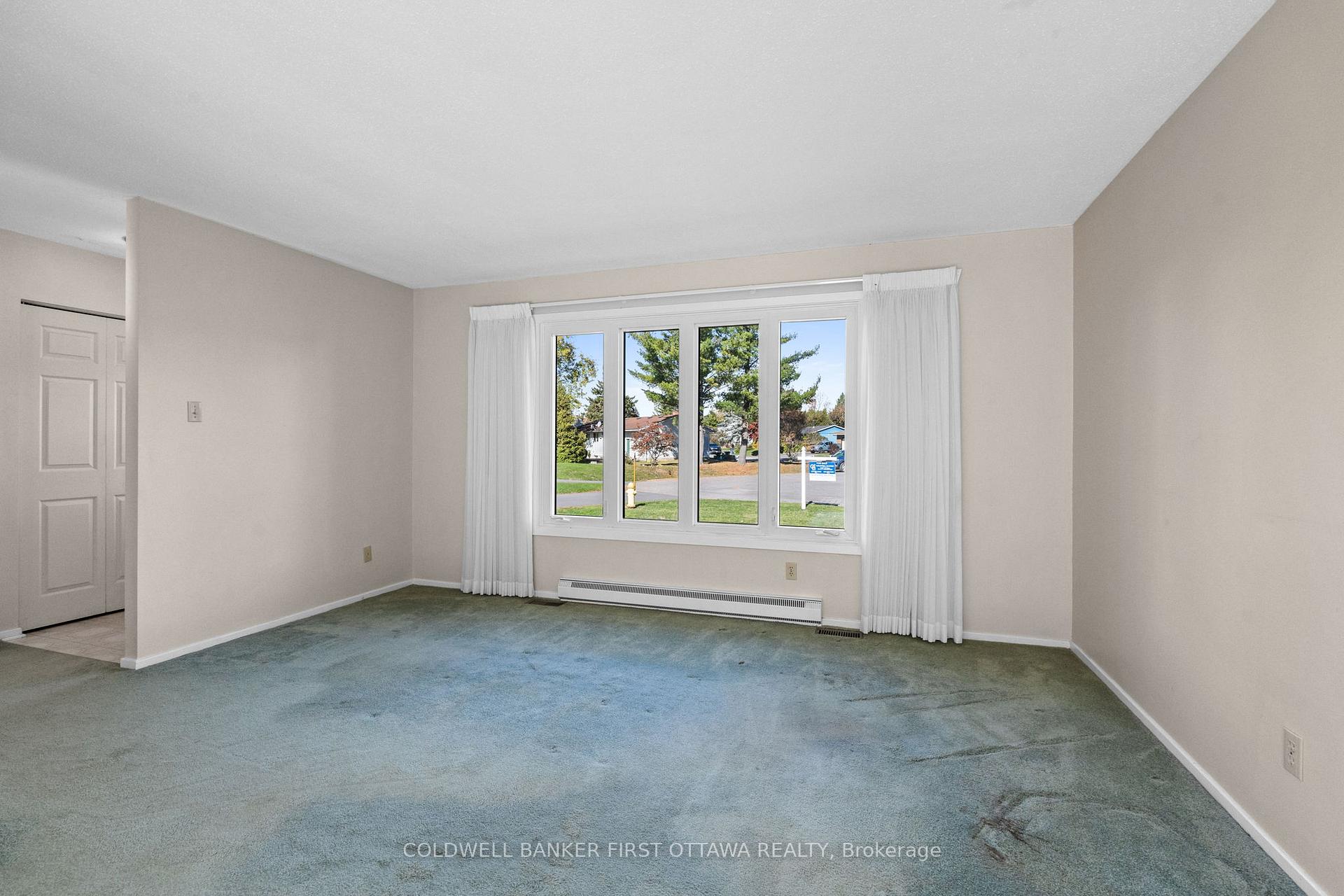 Photo 10 of 7 Middlewood Court, Ottawa, Munster — HOMEH