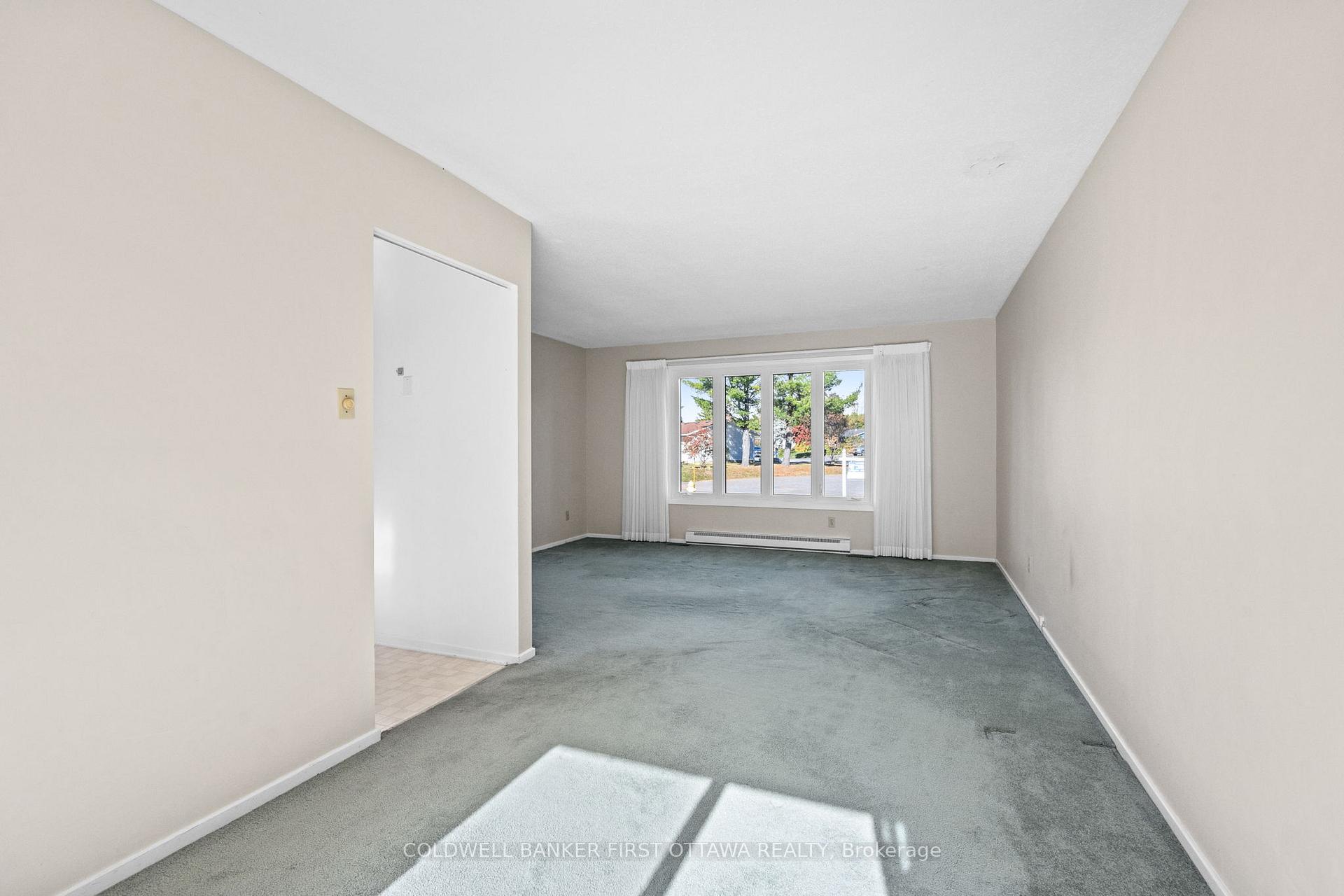 Photo 12 of 7 Middlewood Court, Ottawa, Munster — HOMEH
