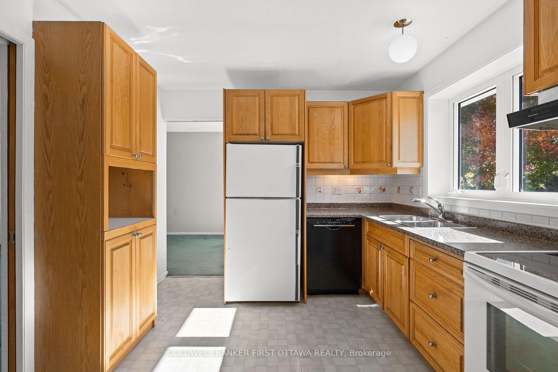 Photo 14 of 7 Middlewood Court, Ottawa, Munster — HOMEH