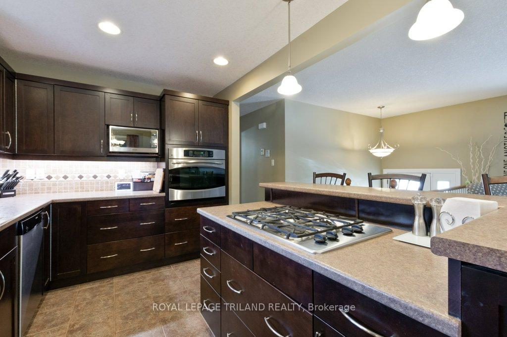 Photo 22 of 101 Confederation Drive, St. Thomas — HOMEH