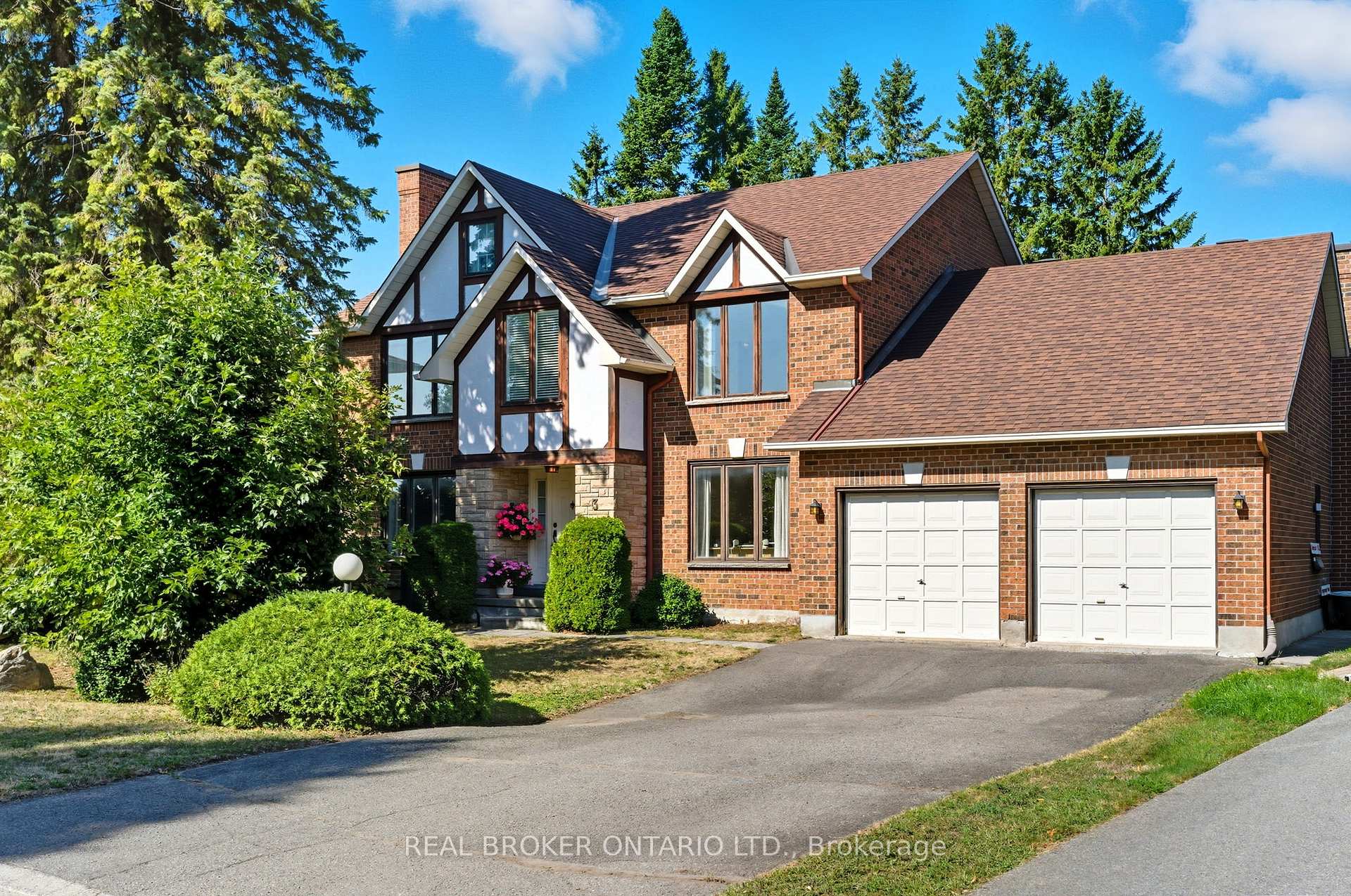 Photo 1 of 3 Red Oaks Trail, Ottawa, Stittsville (Central) — HOMEH