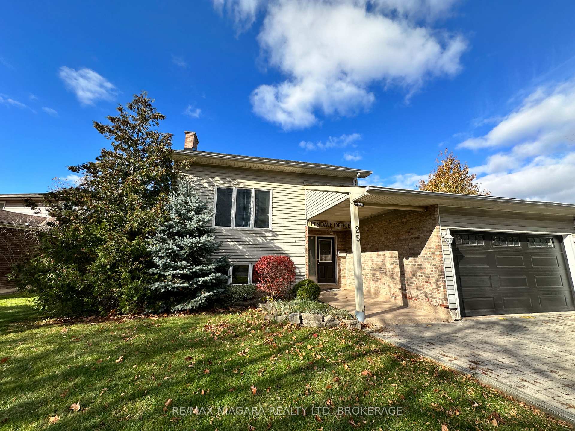 Photo 3 of Unit Main level, 25 Tremont Drive, St. Catharines, Glendale/Glenridge — HOMEH