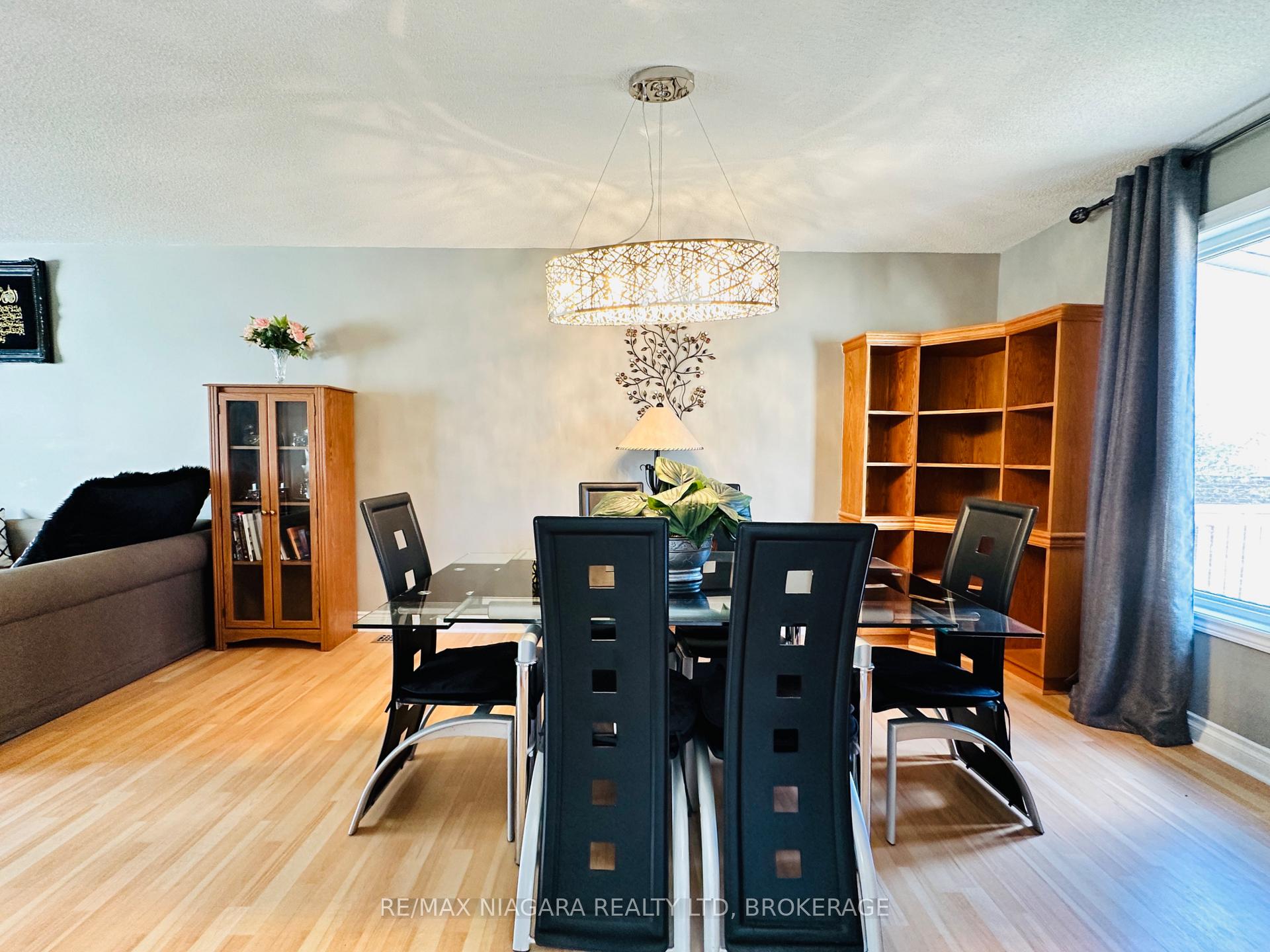 Photo 12 of Unit Main level, 25 Tremont Drive, St. Catharines, Glendale/Glenridge — HOMEH