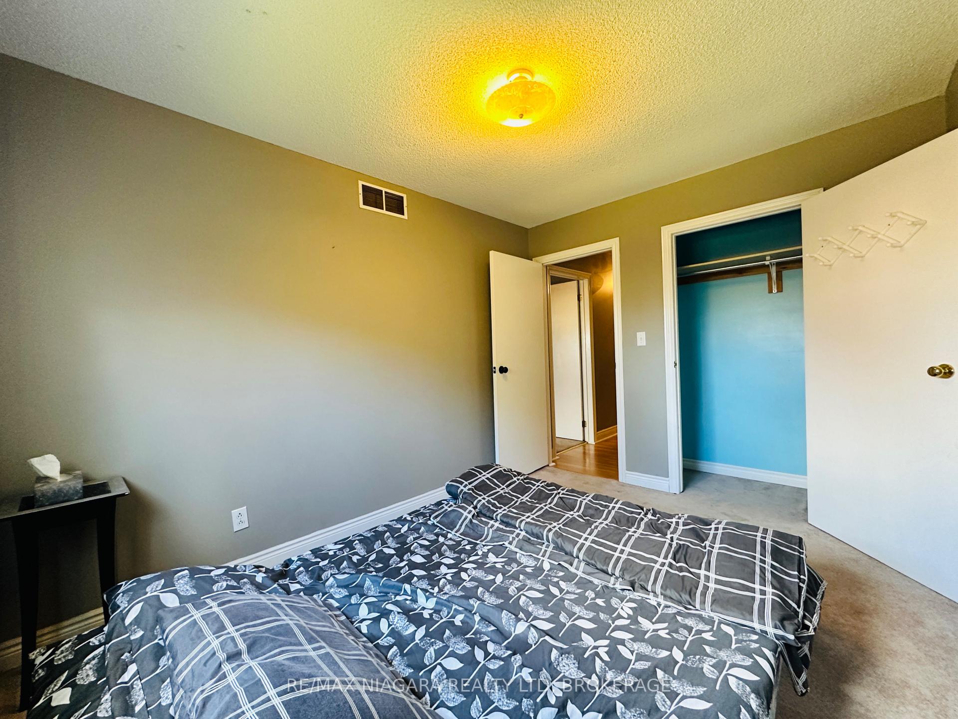 Photo 30 of Unit Main level, 25 Tremont Drive, St. Catharines, Glendale/Glenridge — HOMEH