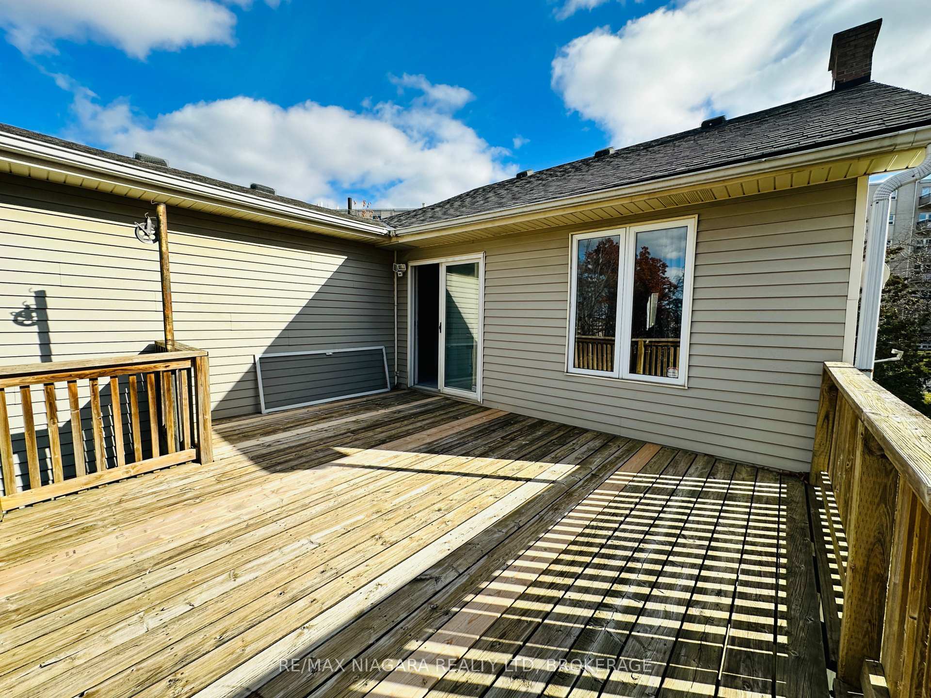 Photo 31 of Unit Main level, 25 Tremont Drive, St. Catharines, Glendale/Glenridge — HOMEH