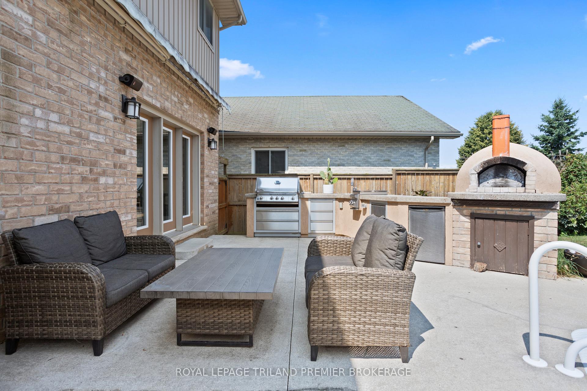Photo 9 of 13 Kantor Court, St. Thomas — HOMEH