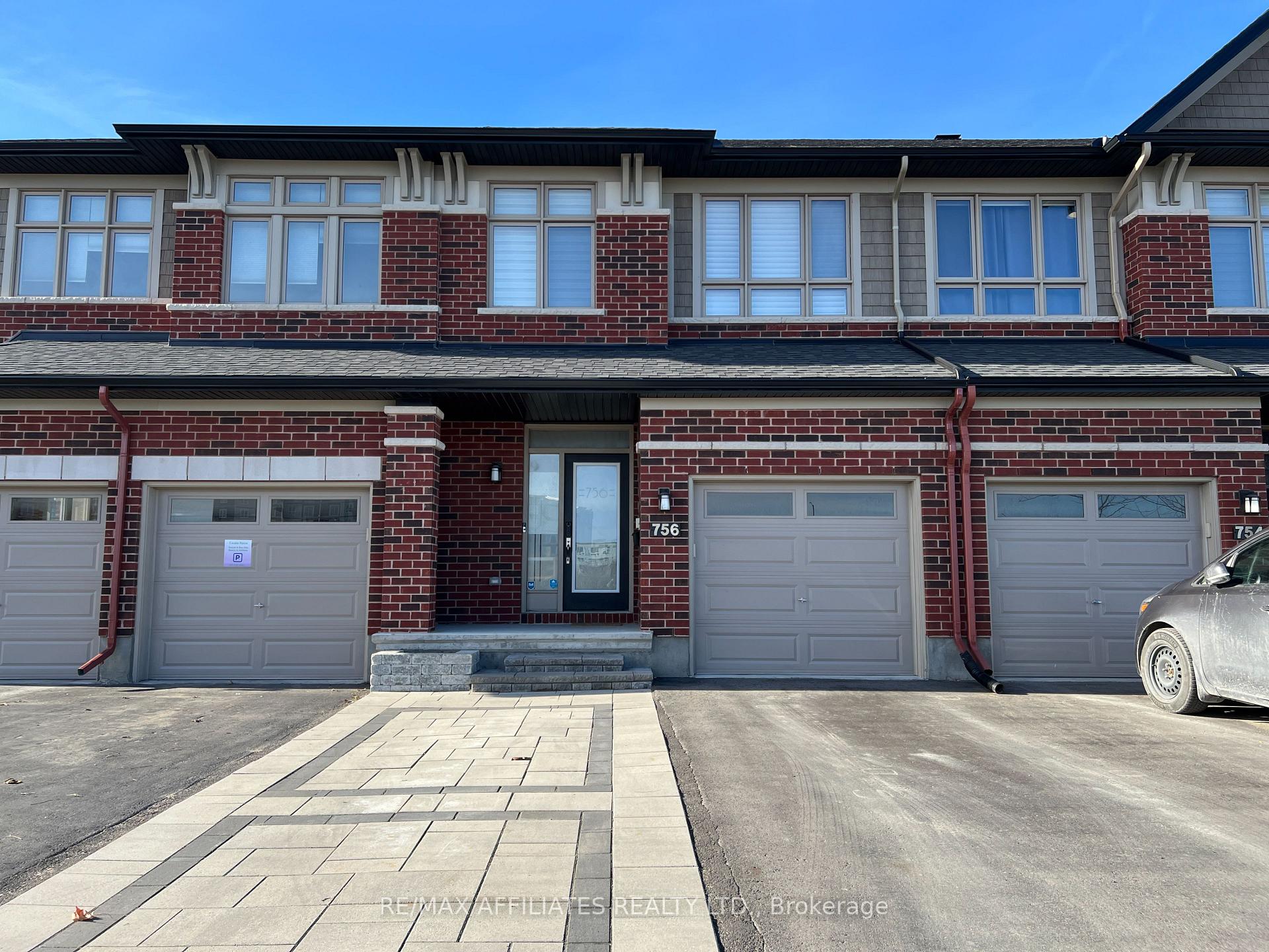 Front of 756 Putney Crescent