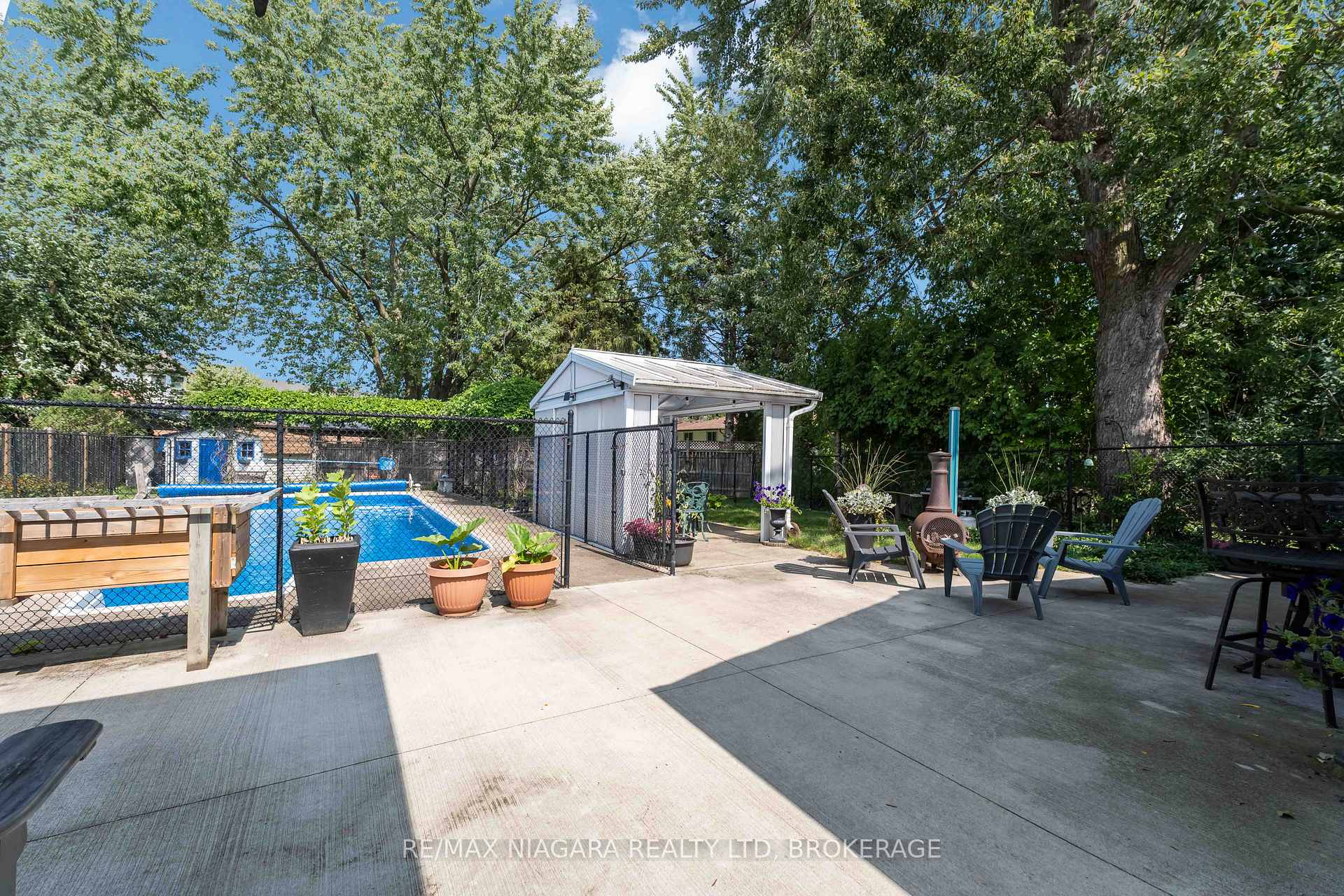 Photo 24 of 8 Huntingwood Gate, St. Catharines, Lakeport — HOMEH
