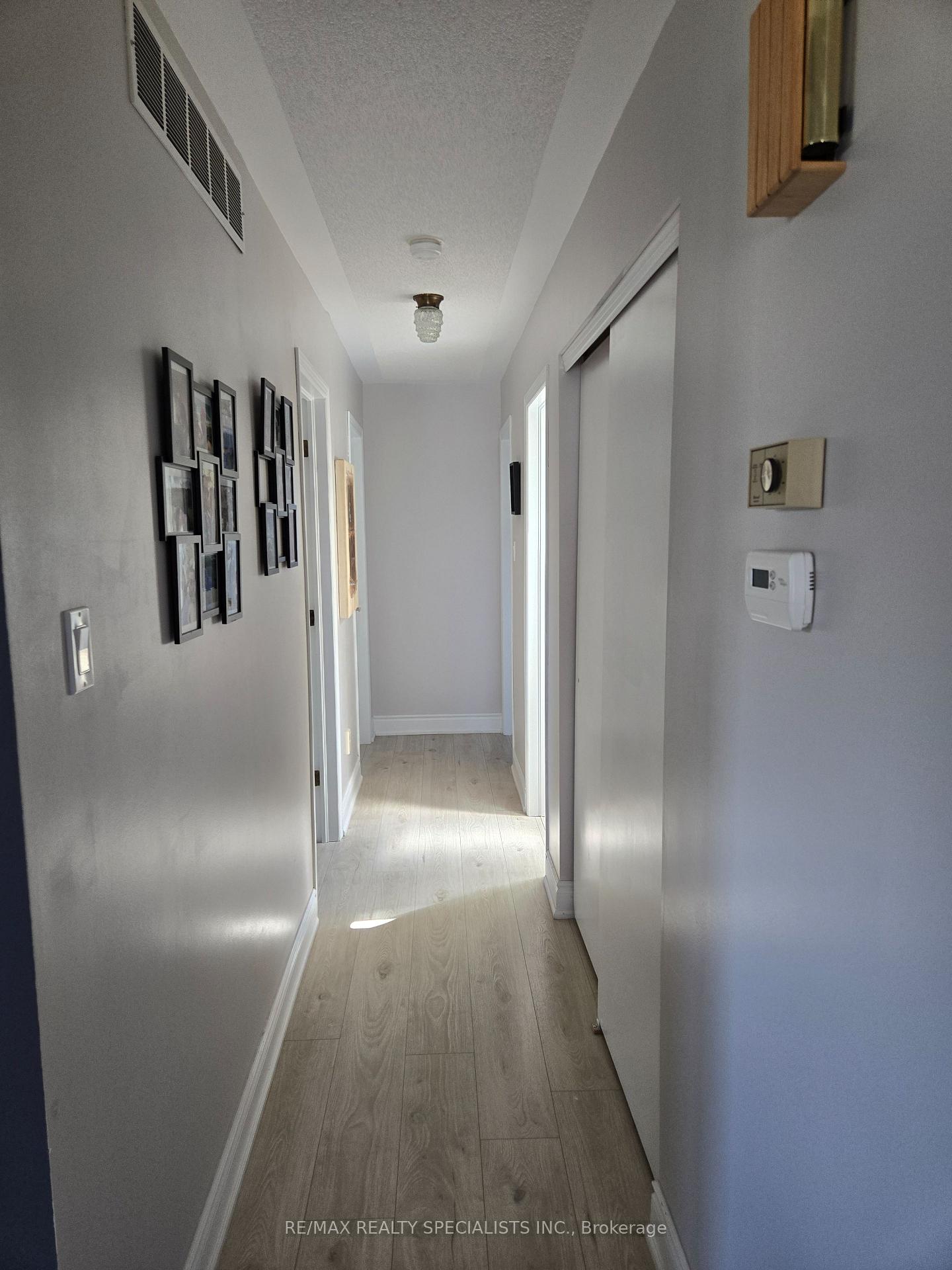 Photo 4 of 16 Farmington Drive E, St. Thomas — HOMEH