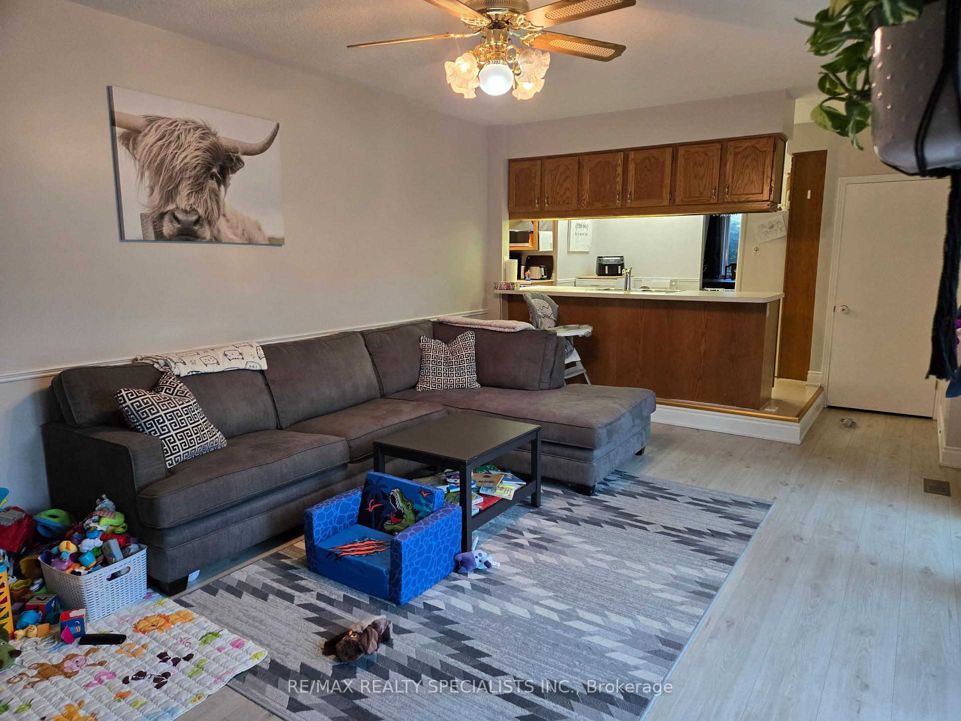 Photo 15 of 16 Farmington Drive E, St. Thomas — HOMEH