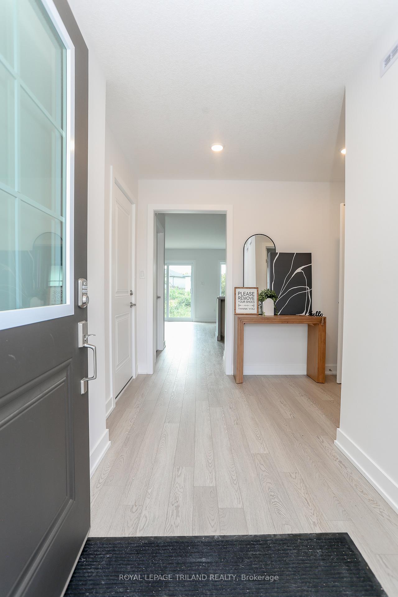 Photo 7 of 134 Manor Road, St. Thomas — HOMEH