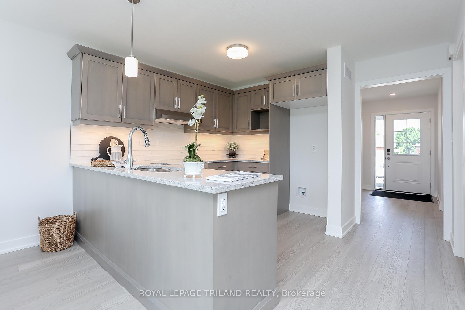 Photo 17 of 134 Manor Road, St. Thomas — HOMEH