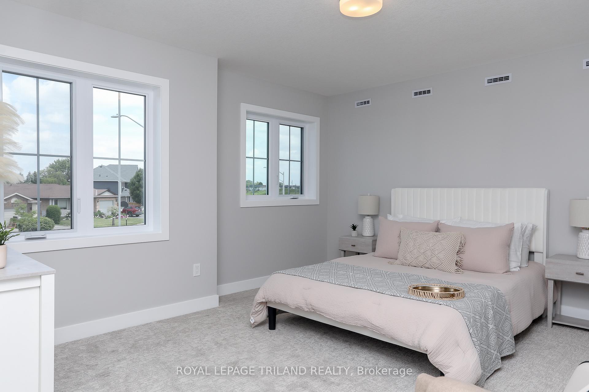 Photo 23 of 134 Manor Road, St. Thomas — HOMEH