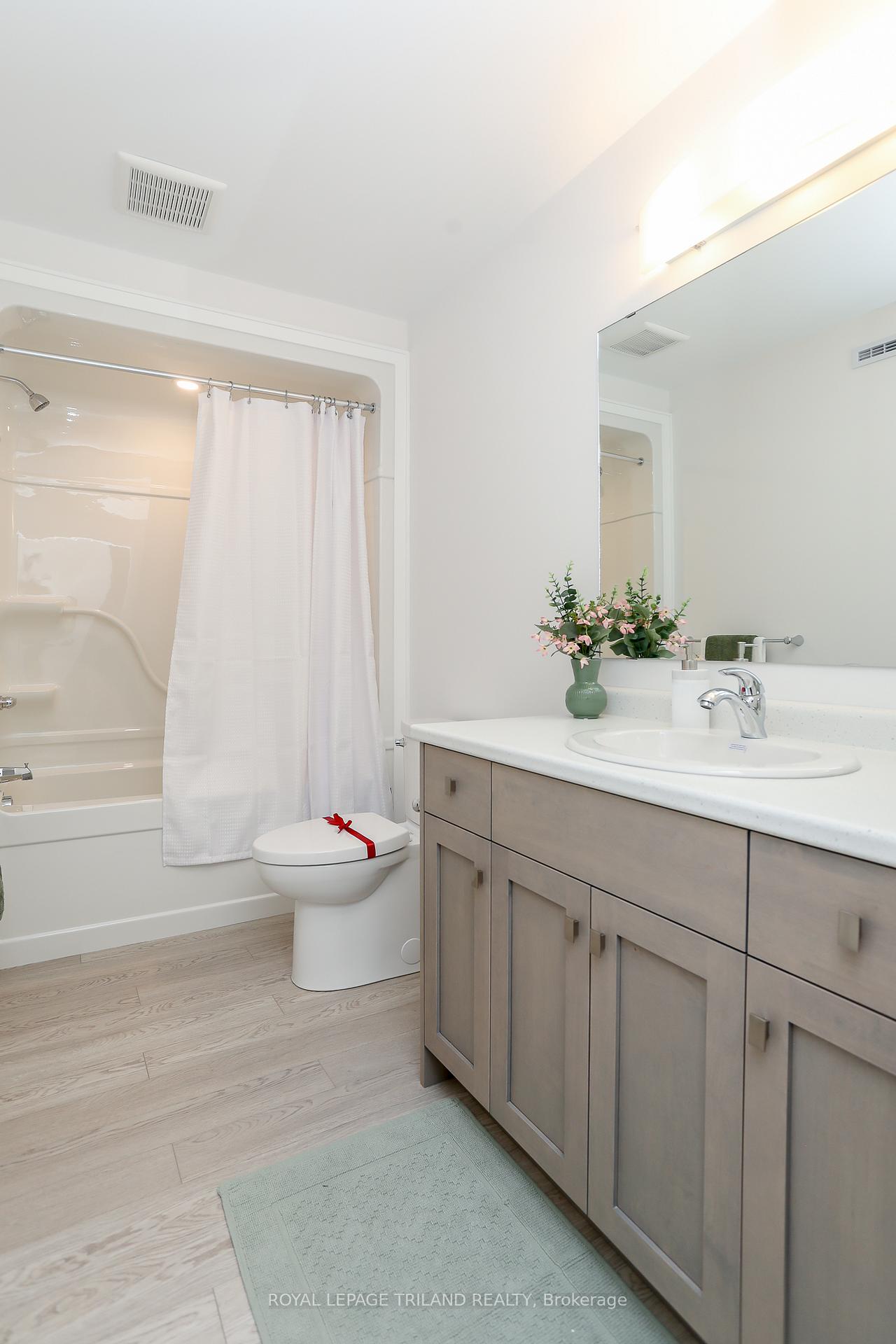 Photo 36 of 134 Manor Road, St. Thomas — HOMEH