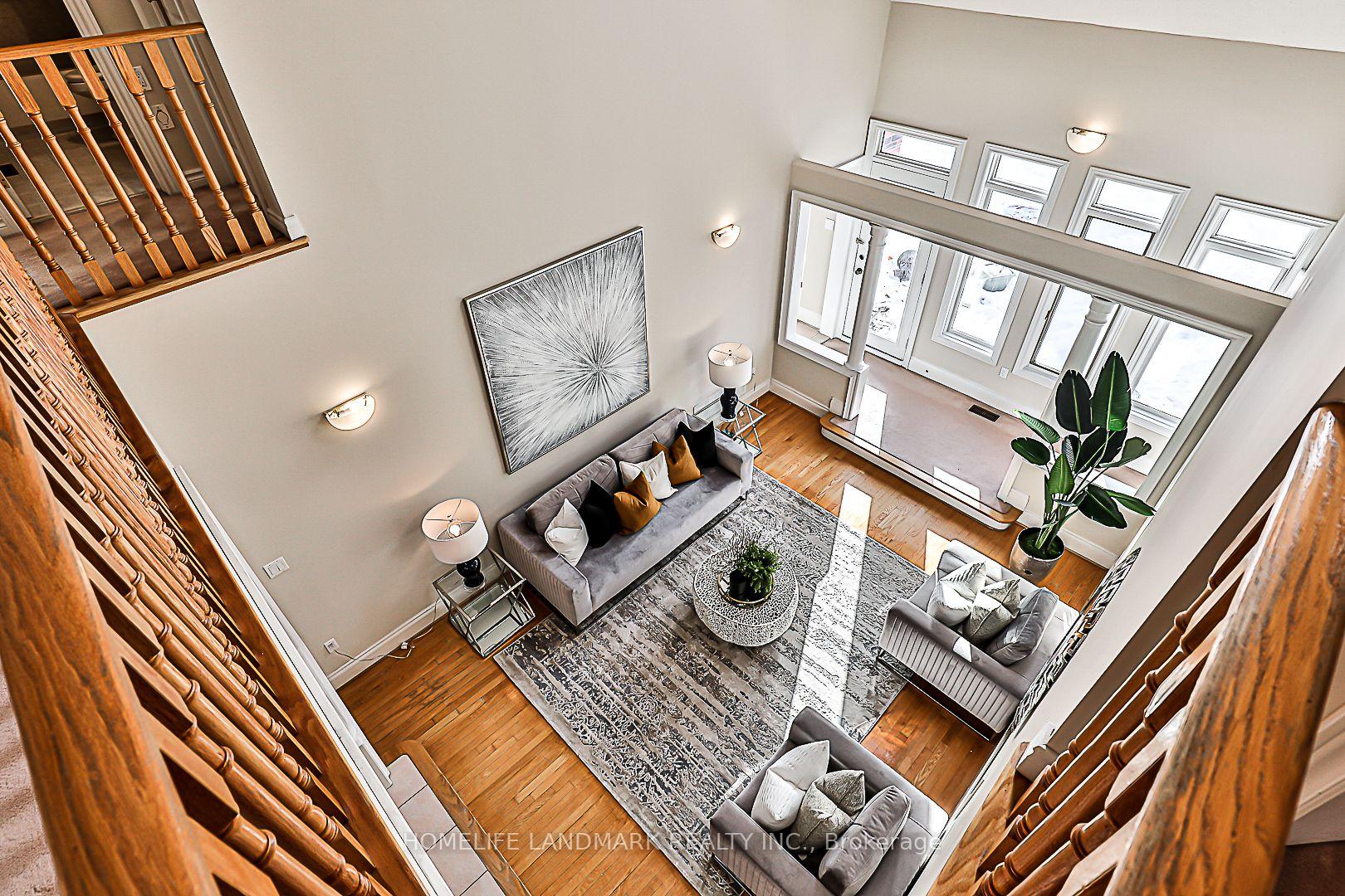 Photo 15 of 40 Kingmount Crescent, Richmond Hill, Bayview Hill — HOMEH