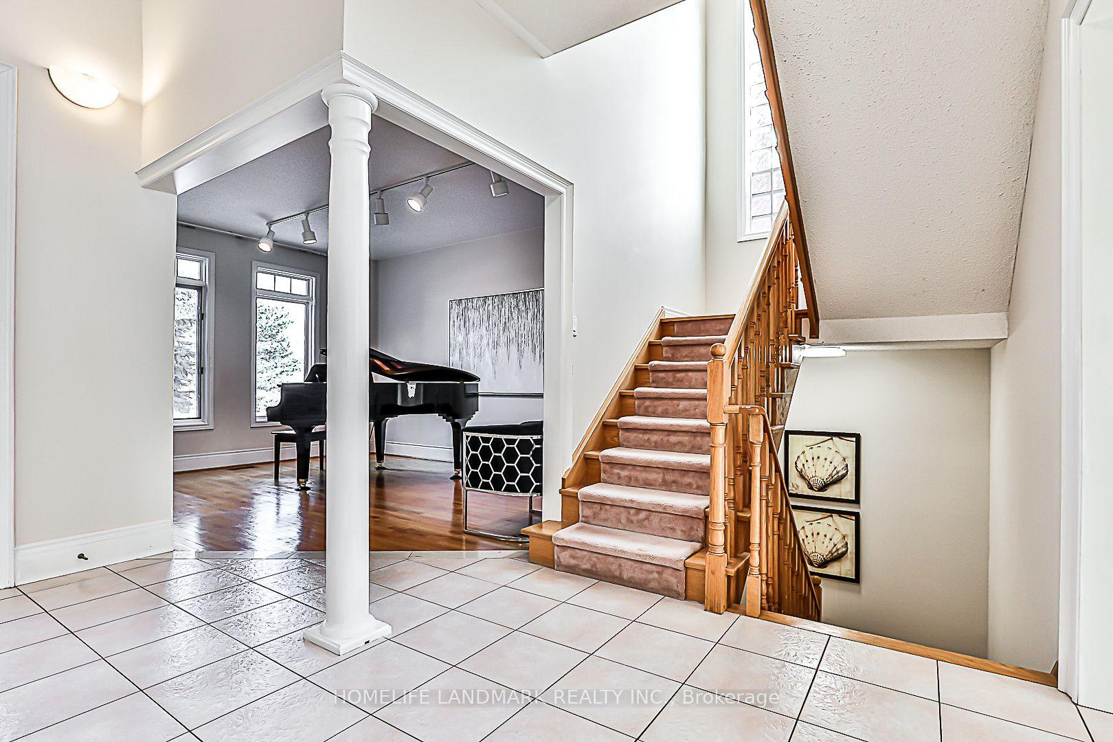 Photo 24 of 40 Kingmount Crescent, Richmond Hill, Bayview Hill — HOMEH