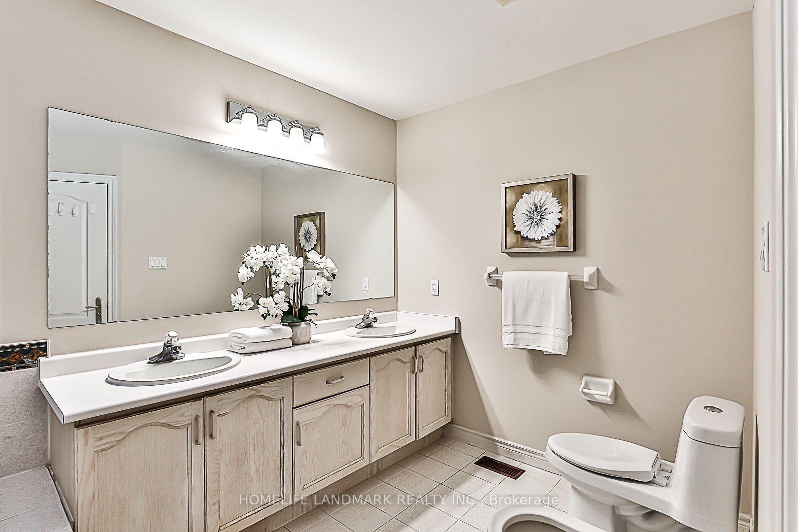 Photo 27 of 40 Kingmount Crescent, Richmond Hill, Bayview Hill — HOMEH