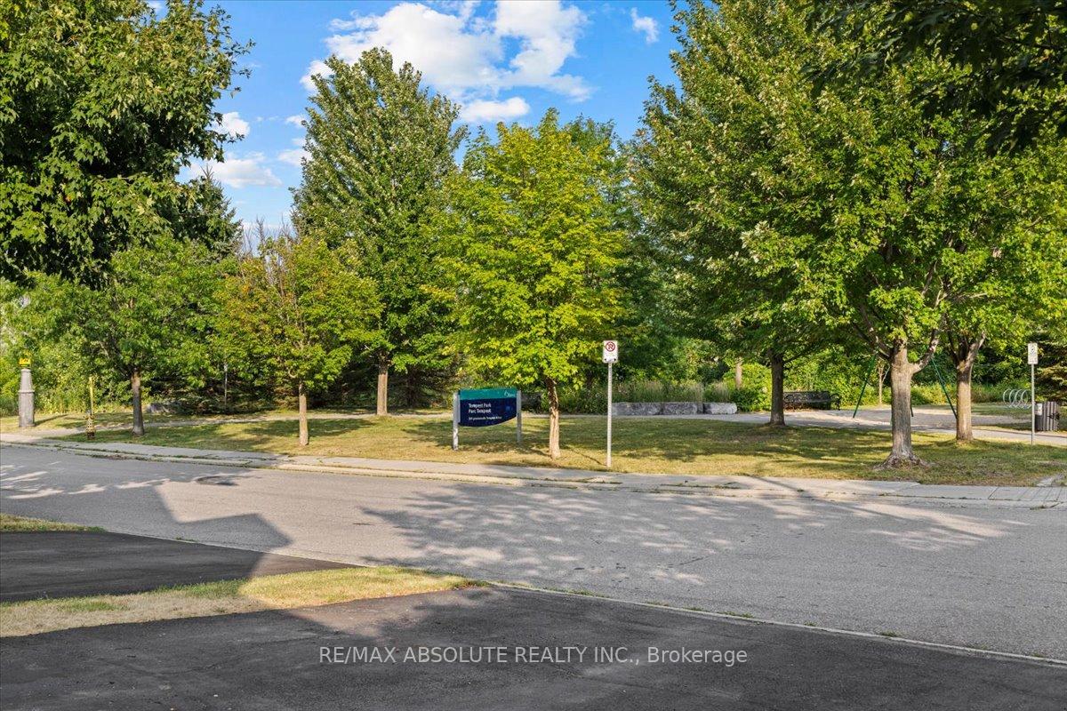 Photo 3 of 206 Tempest Drive, Ottawa, Stittsville (North) — HOMEH