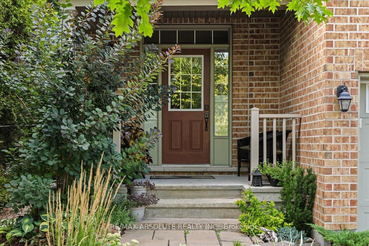 Photo 4 of 206 Tempest Drive, Ottawa, Stittsville (North) — HOMEH