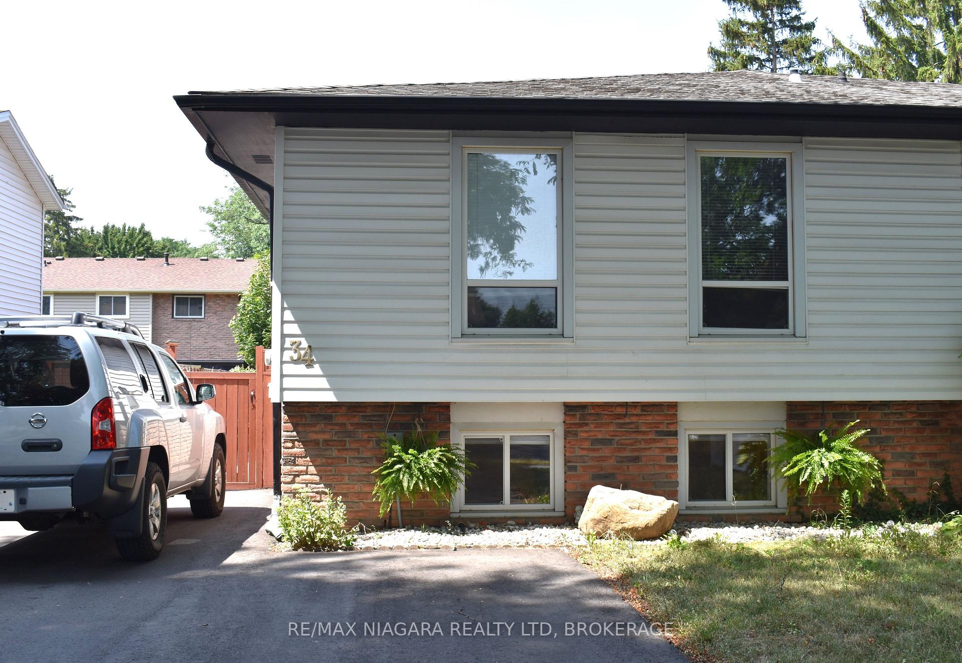 Photo 26 of 34 Barry Street, St. Catharines, Haig — HOMEH