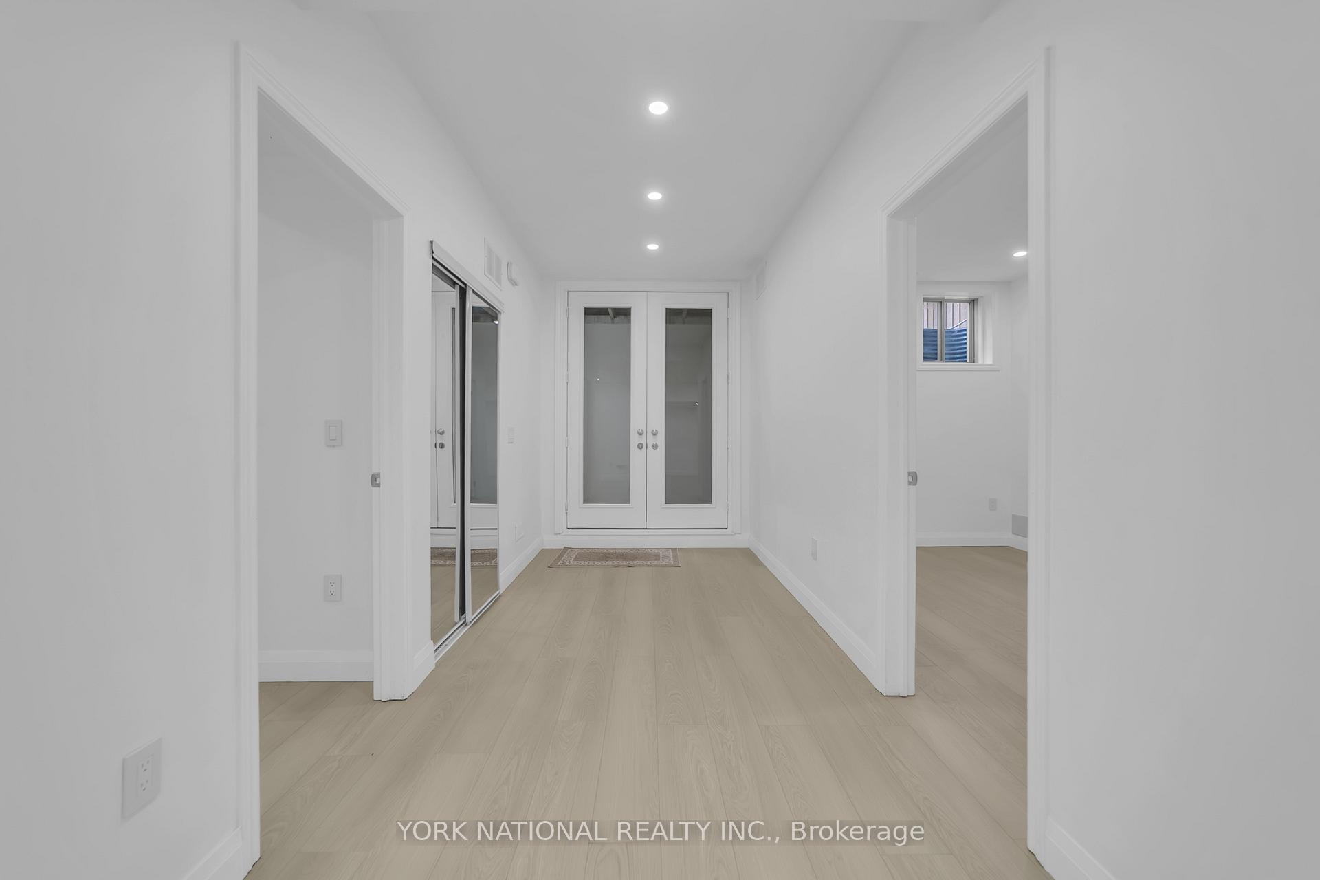 Photo 4 of 67 Menotti Drive, Richmond Hill, Oak Ridges — HOMEH