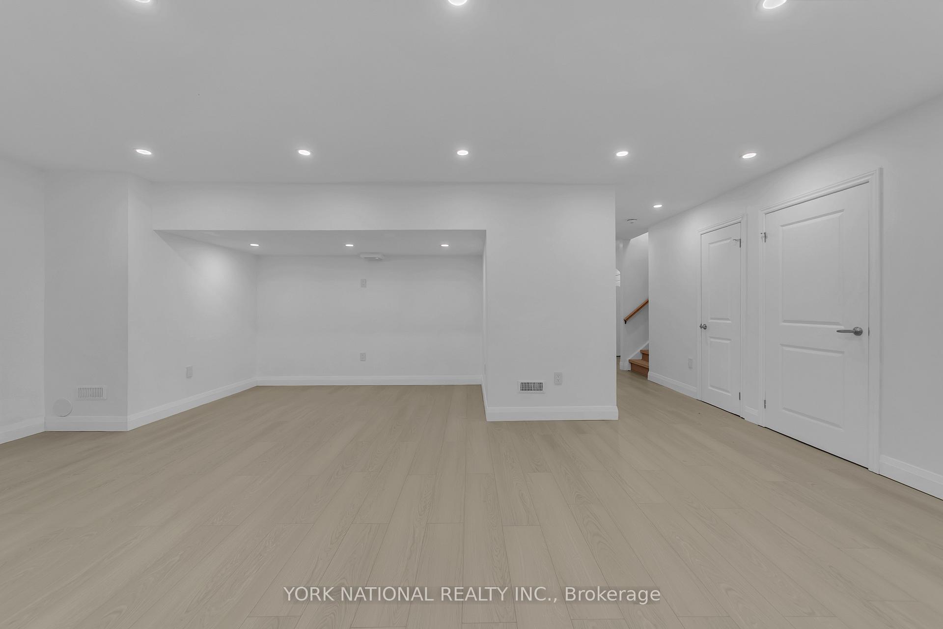 Photo 6 of 67 Menotti Drive, Richmond Hill, Oak Ridges — HOMEH