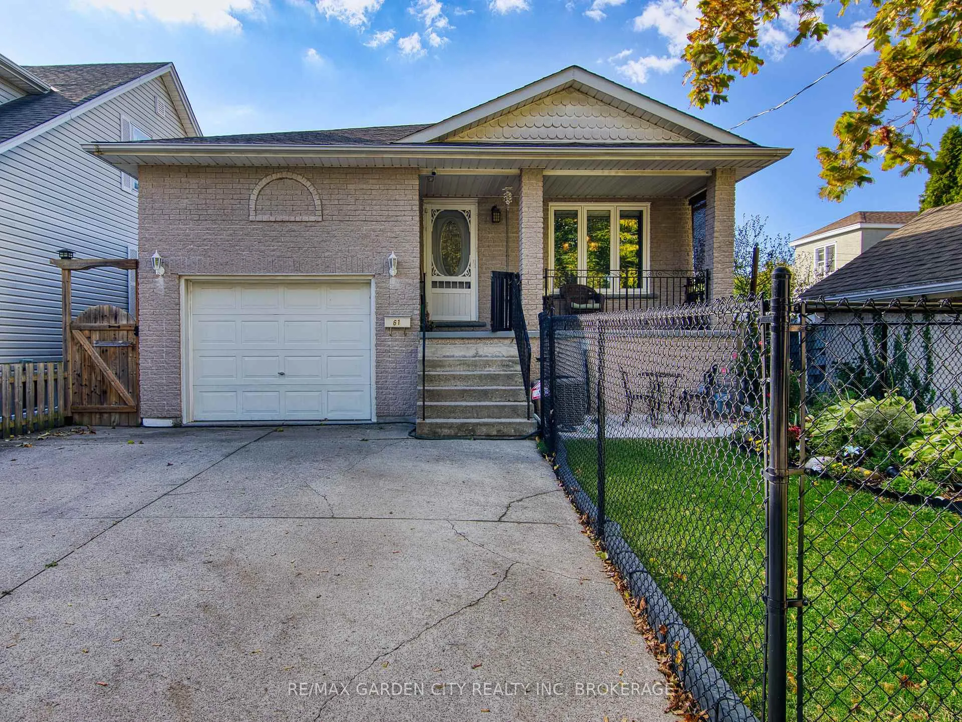 Photo 1 of 61 Concord Avenue, St. Catharines, Facer — HOMEH