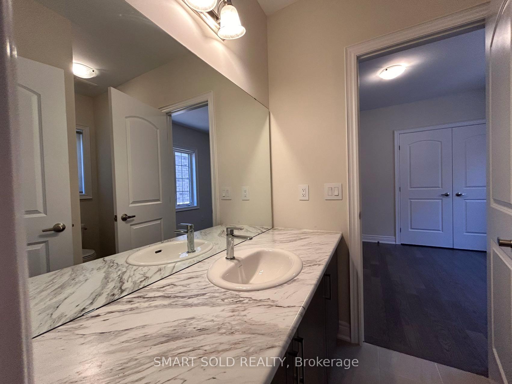 Photo 11 of 30 Menotti Drive, Richmond Hill, Oak Ridges — HOMEH