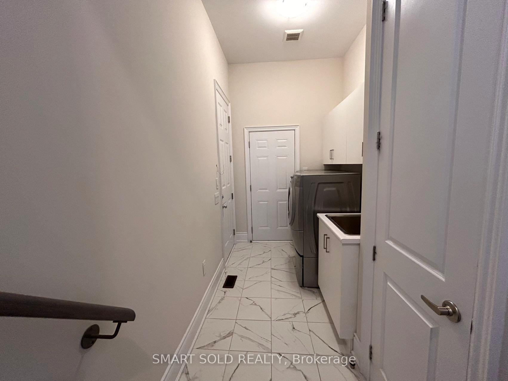 Photo 13 of 30 Menotti Drive, Richmond Hill, Oak Ridges — HOMEH