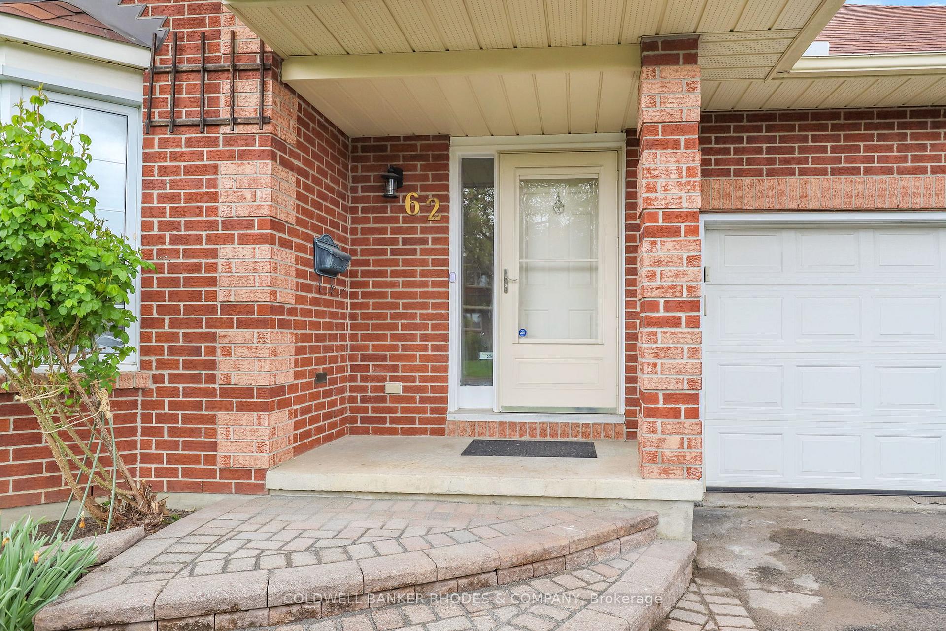 Photo 5 of 62 Beechfern Drive, Ottawa, Stittsville (Central) — HOMEH