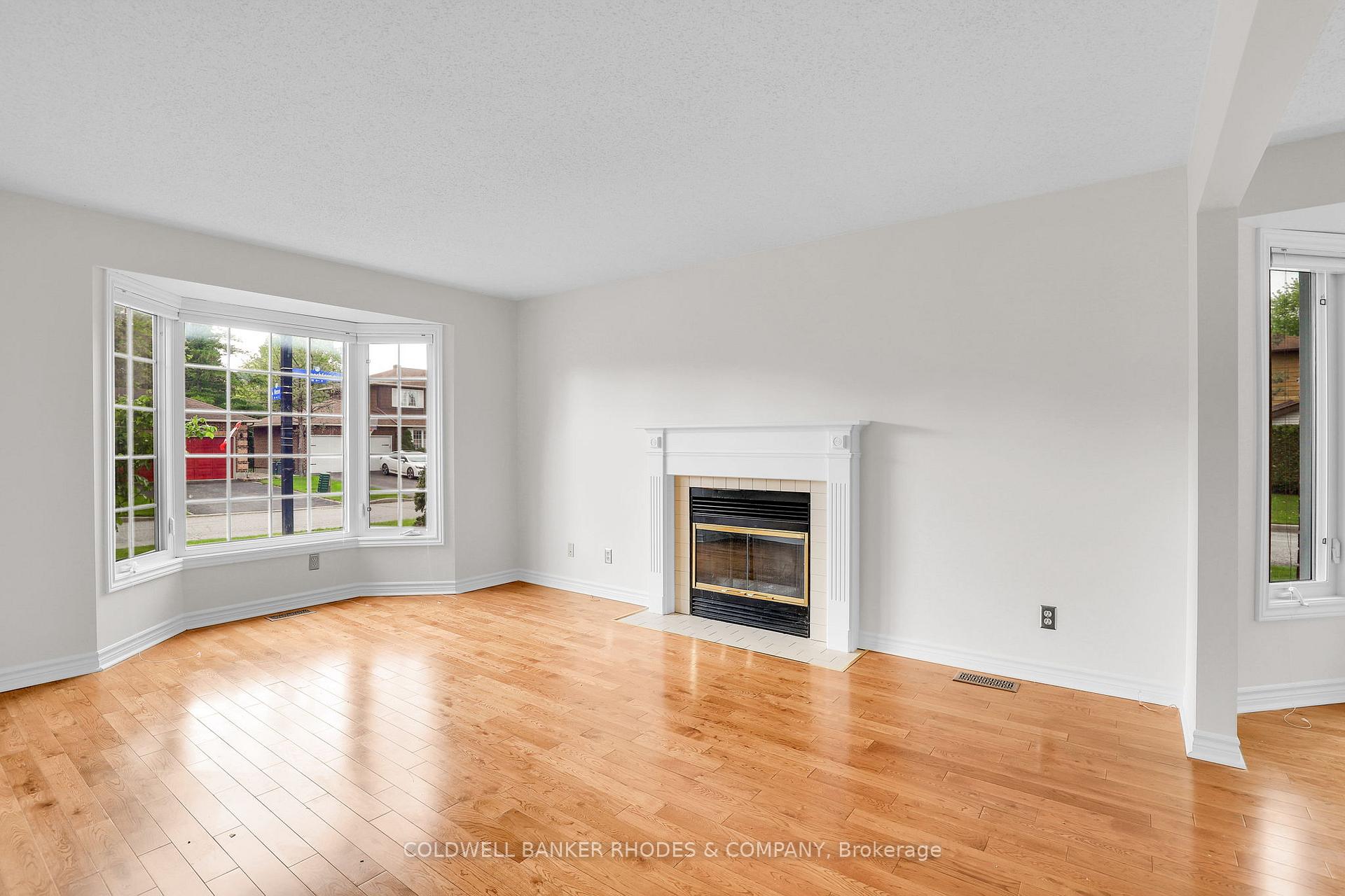 Photo 7 of 62 Beechfern Drive, Ottawa, Stittsville (Central) — HOMEH