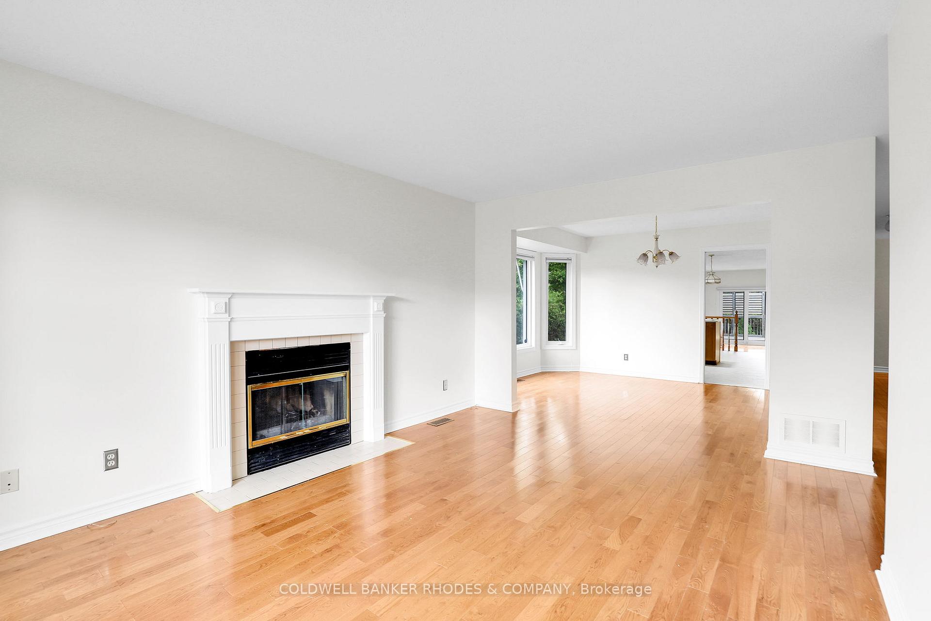 Photo 8 of 62 Beechfern Drive, Ottawa, Stittsville (Central) — HOMEH