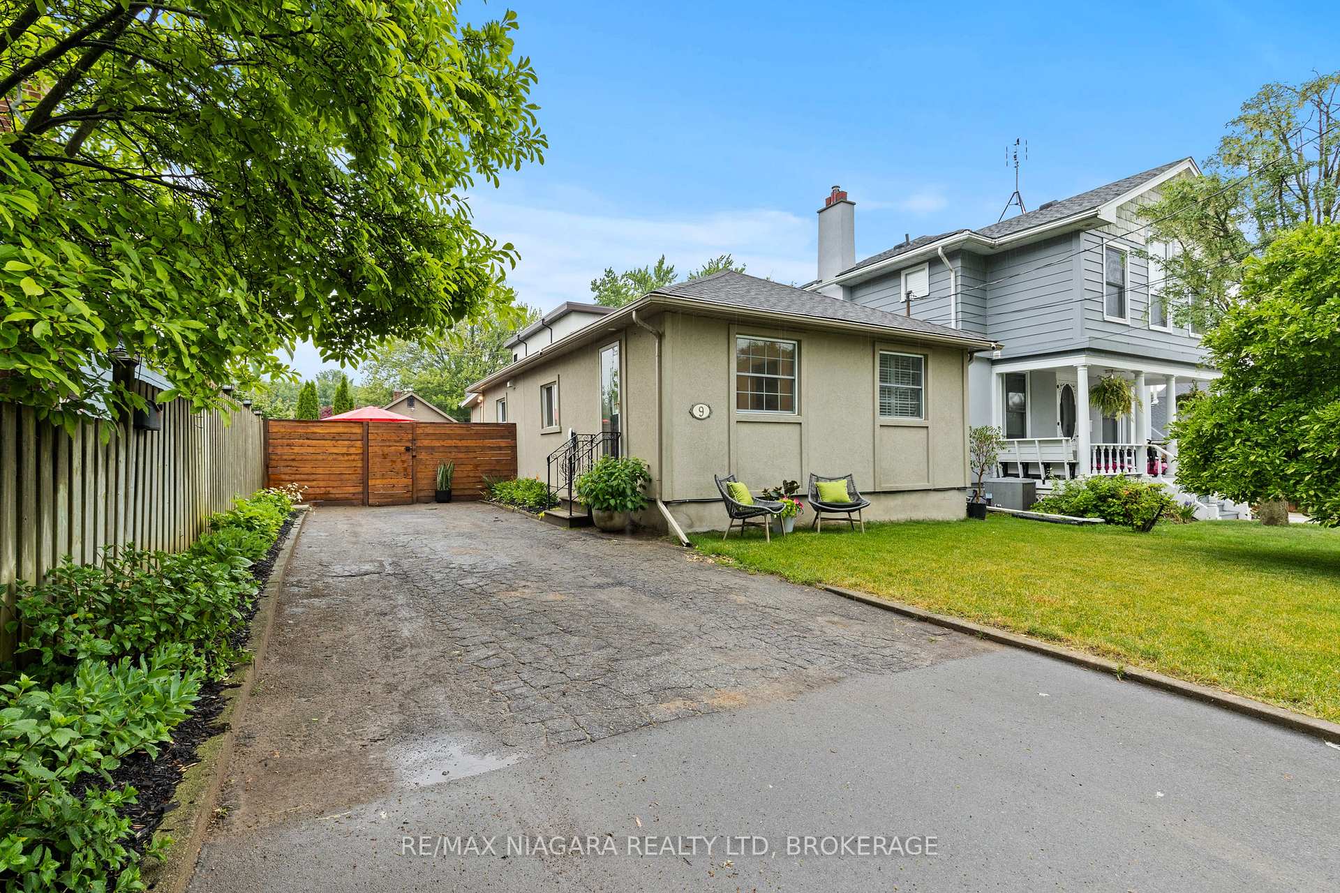 Photo 2 of 9 Shelley Avenue, St. Catharines, Port Dalhousie — HOMEH