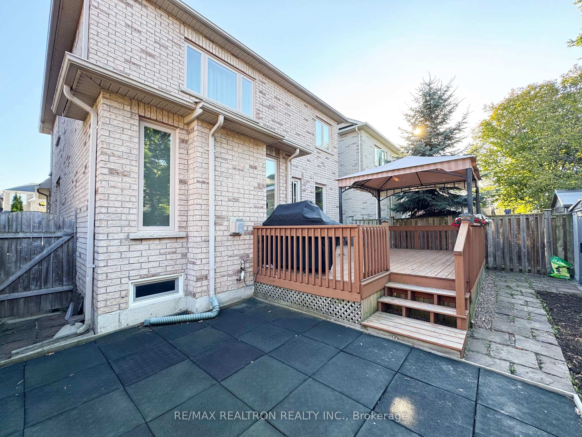 Photo 15 of 109 Thomas Legge Crescent, Richmond Hill, Oak Ridges — HOMEH