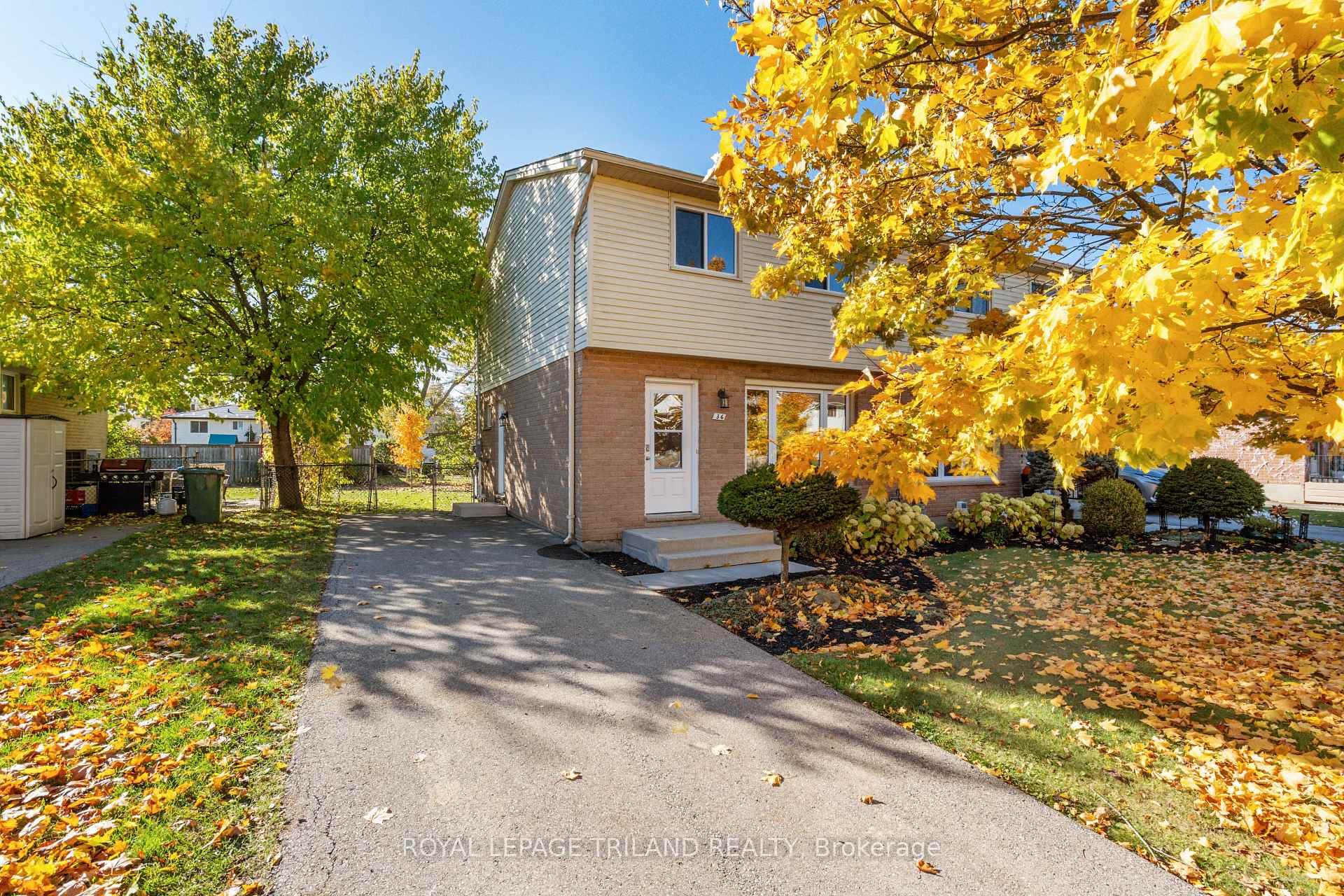 Photo 1 of 36 Vanier Place, St. Thomas — HOMEH