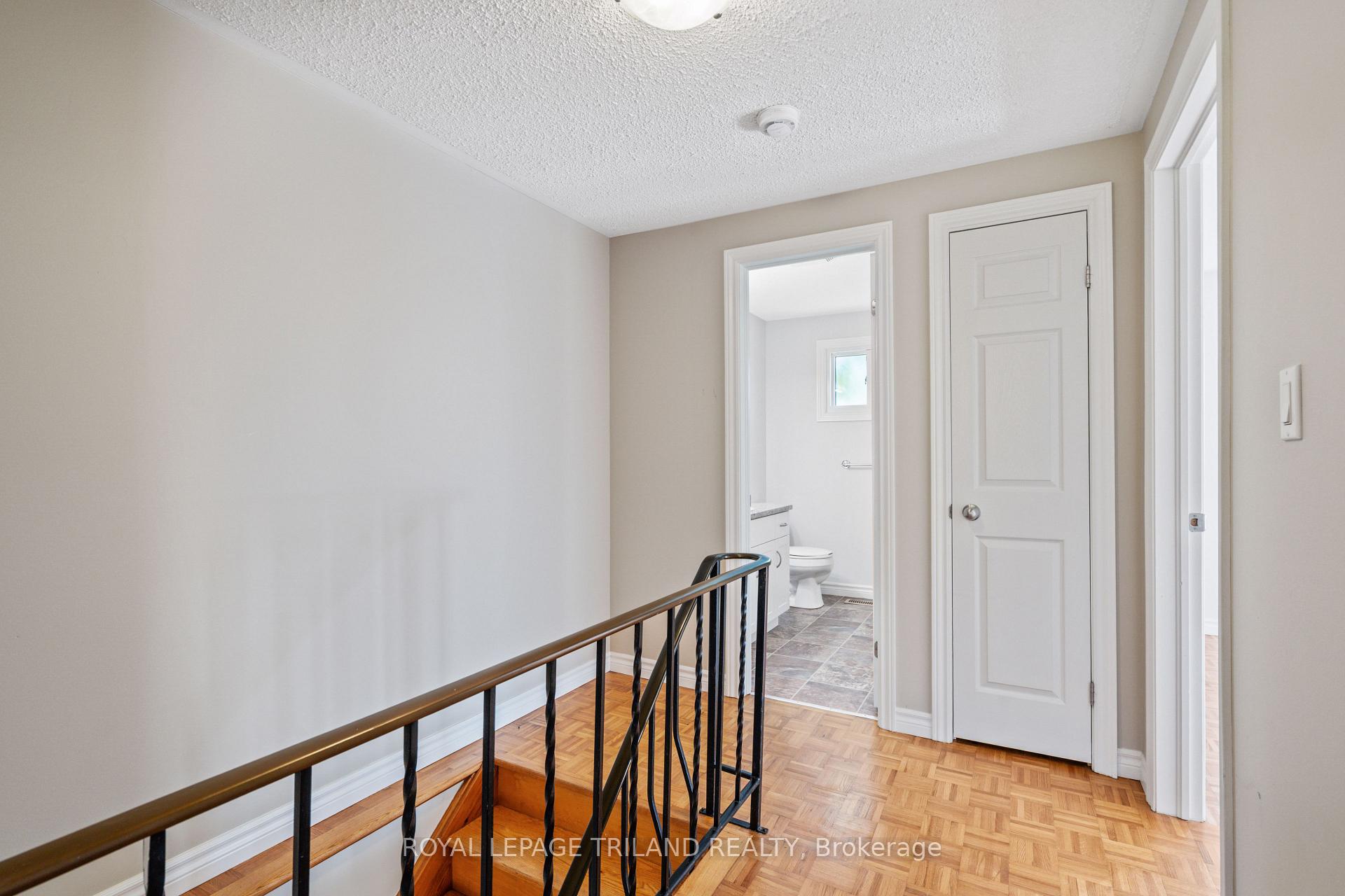 Photo 18 of 36 Vanier Place, St. Thomas — HOMEH