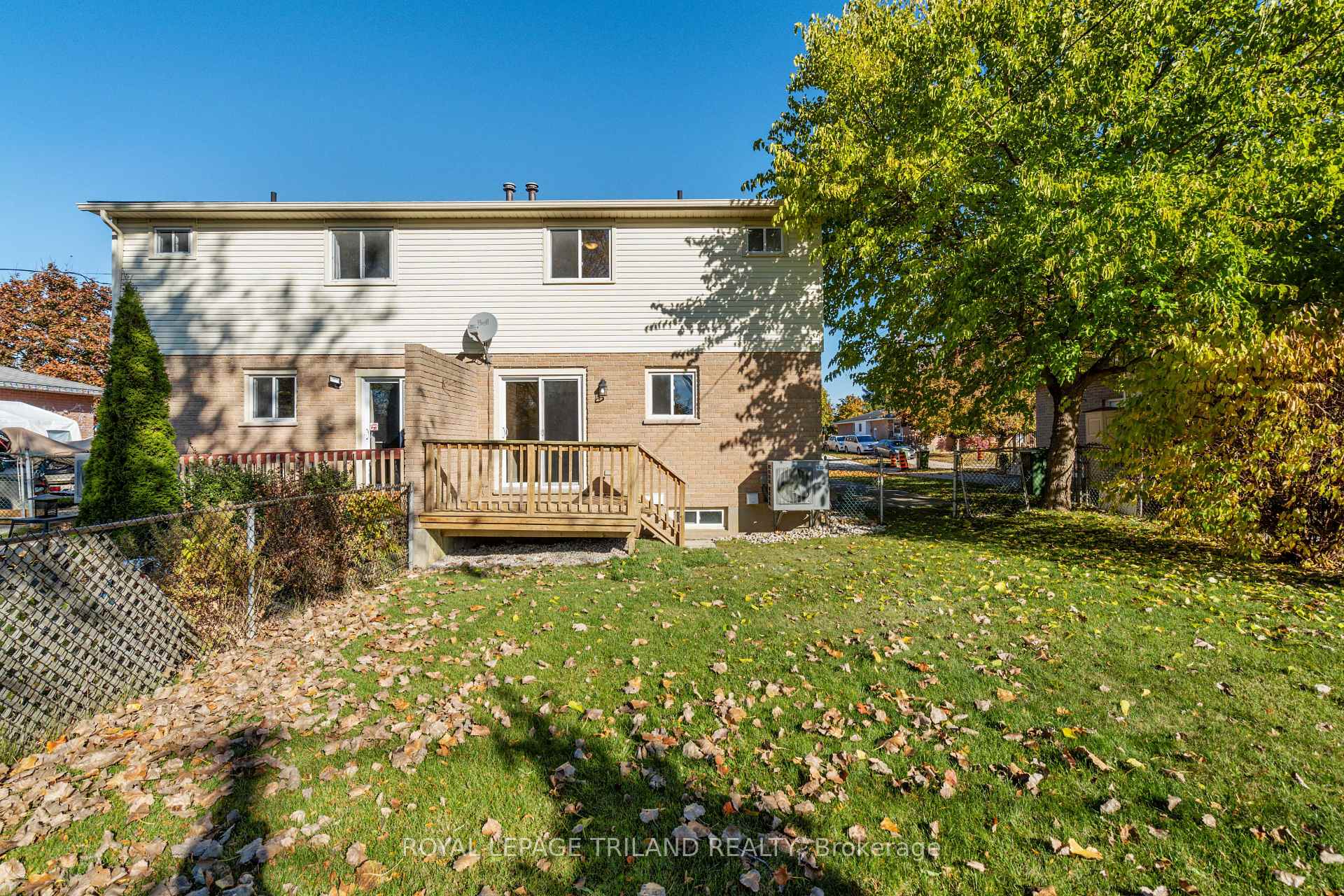 Photo 33 of 36 Vanier Place, St. Thomas — HOMEH