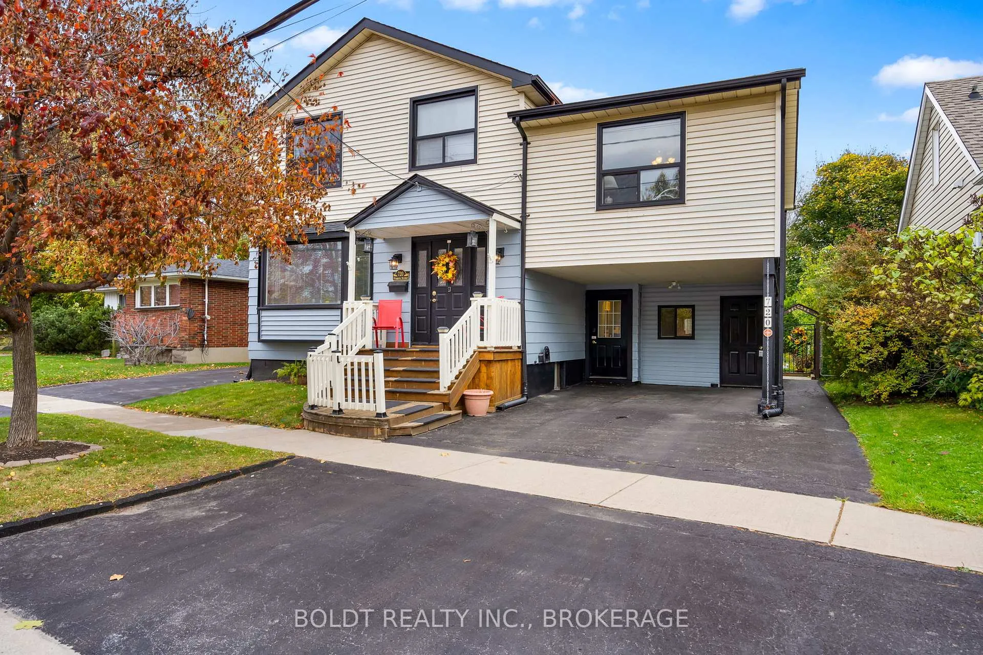 Photo 3 of 720 Niagara Street, St. Catharines, Bunting/Linwell — HOMEH