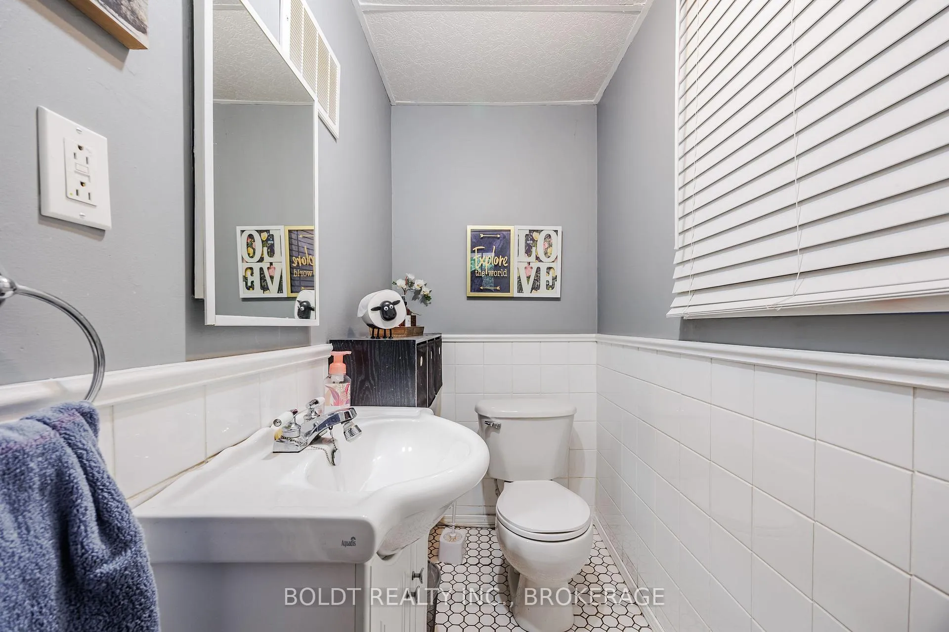 Photo 11 of 720 Niagara Street, St. Catharines, Bunting/Linwell — HOMEH