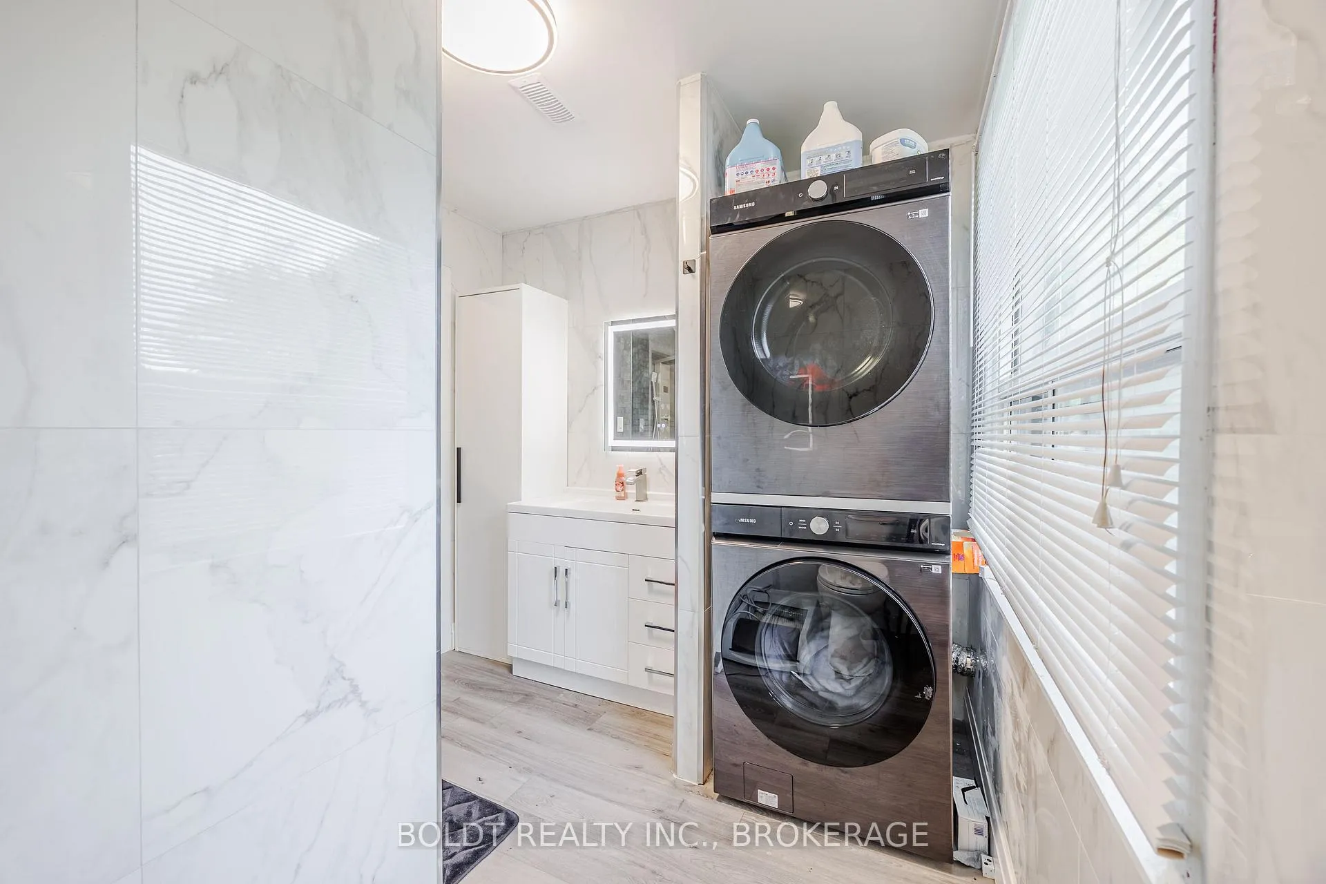 Photo 19 of 720 Niagara Street, St. Catharines, Bunting/Linwell — HOMEH
