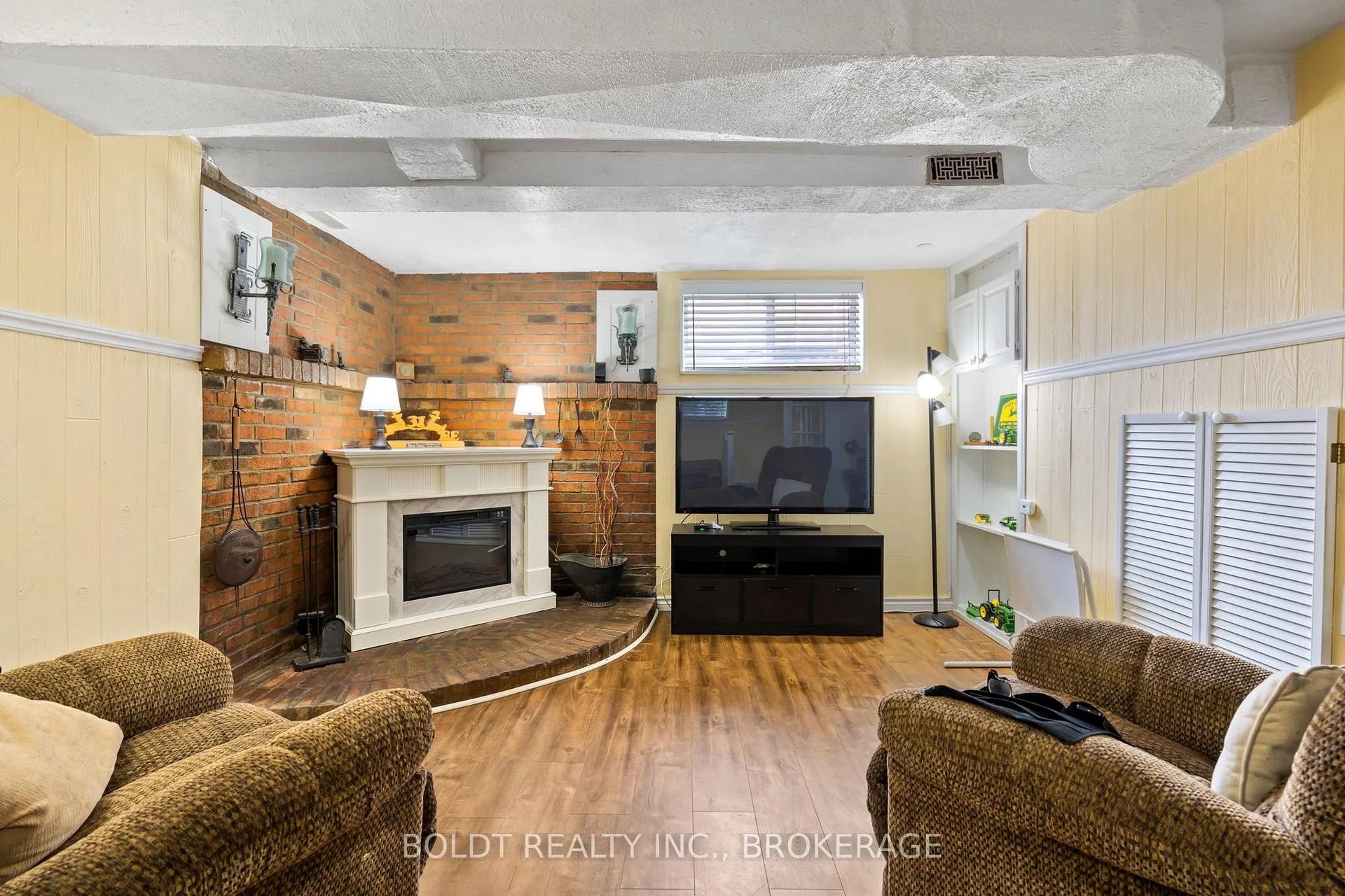 Photo 25 of 720 Niagara Street, St. Catharines, Bunting/Linwell — HOMEH